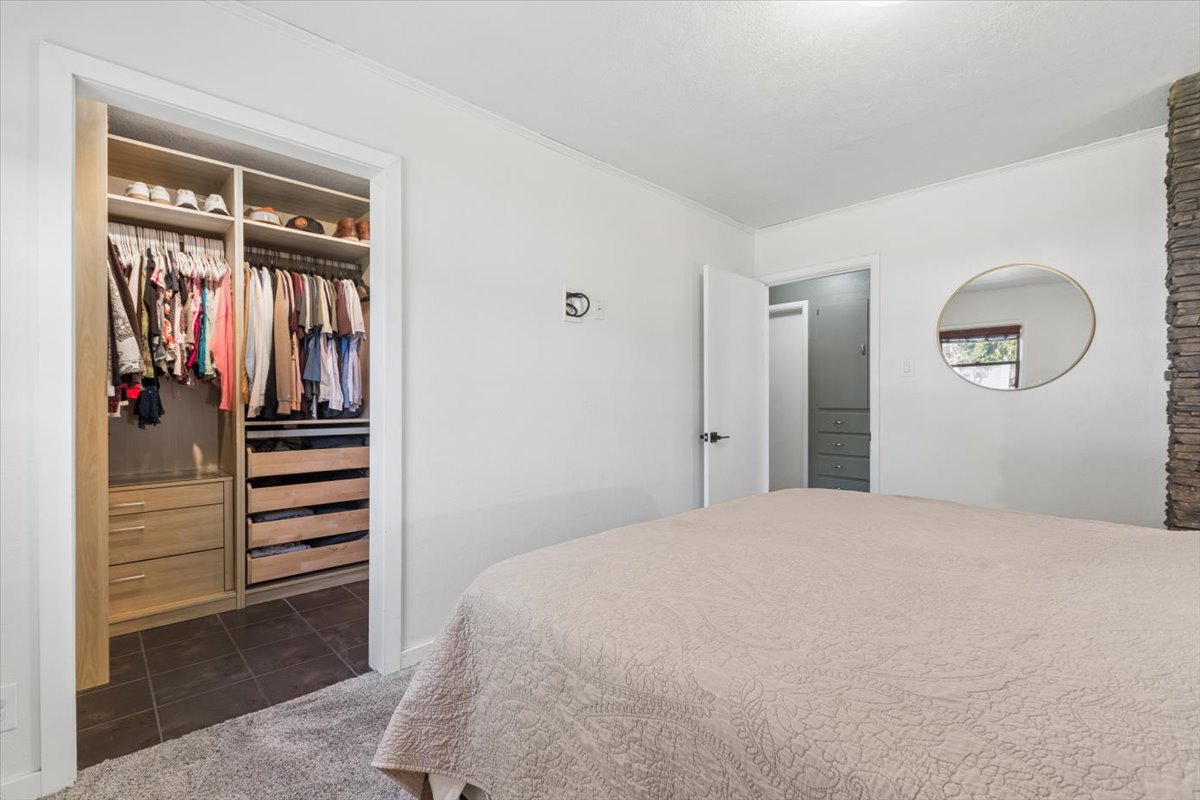 836 3rd Avenue W Property Photo 17