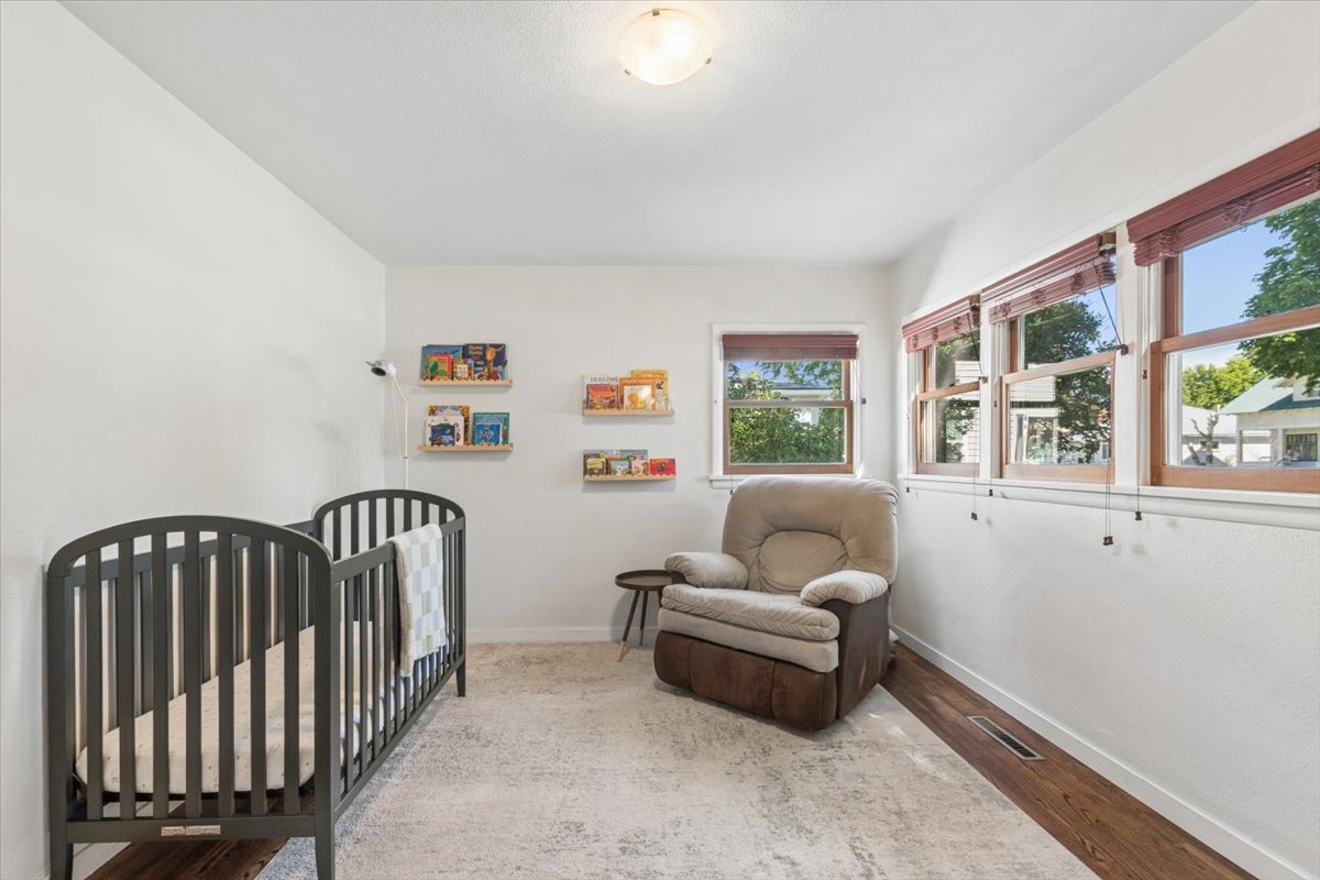 836 3rd Avenue W Property Photo 24