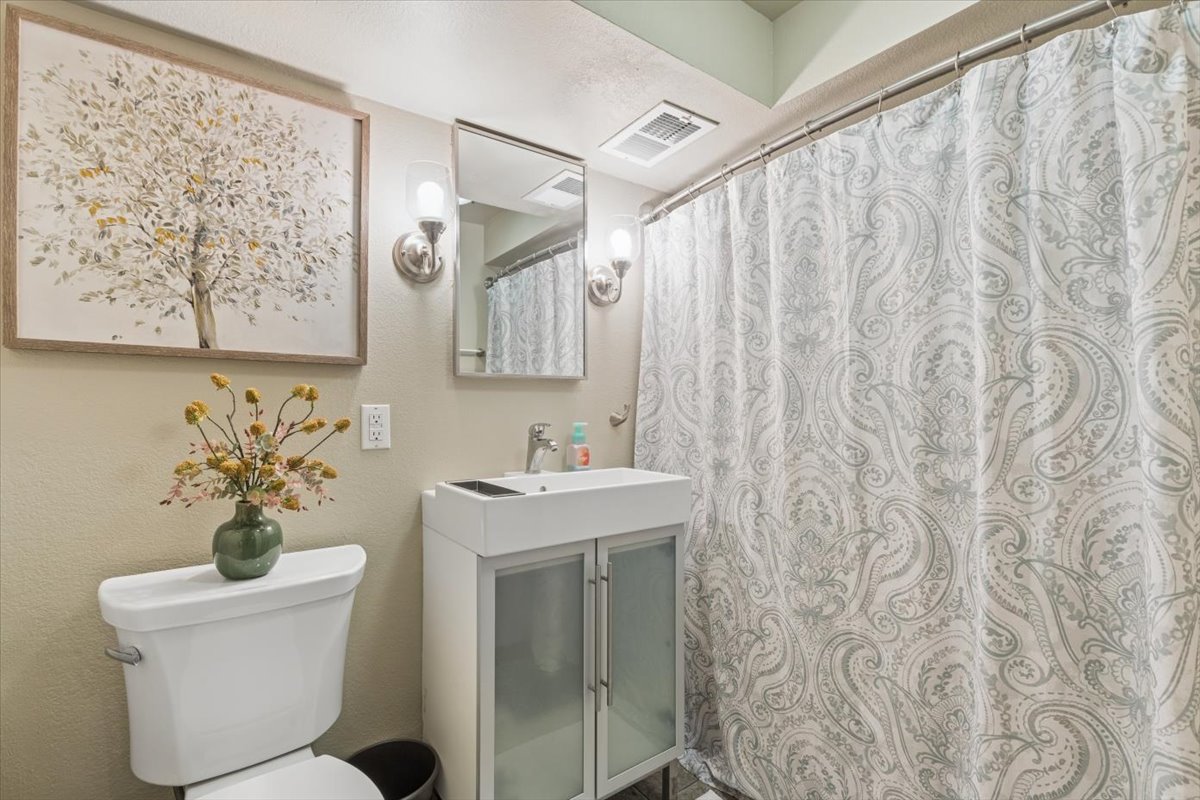 836 3rd Avenue W Property Photo 34
