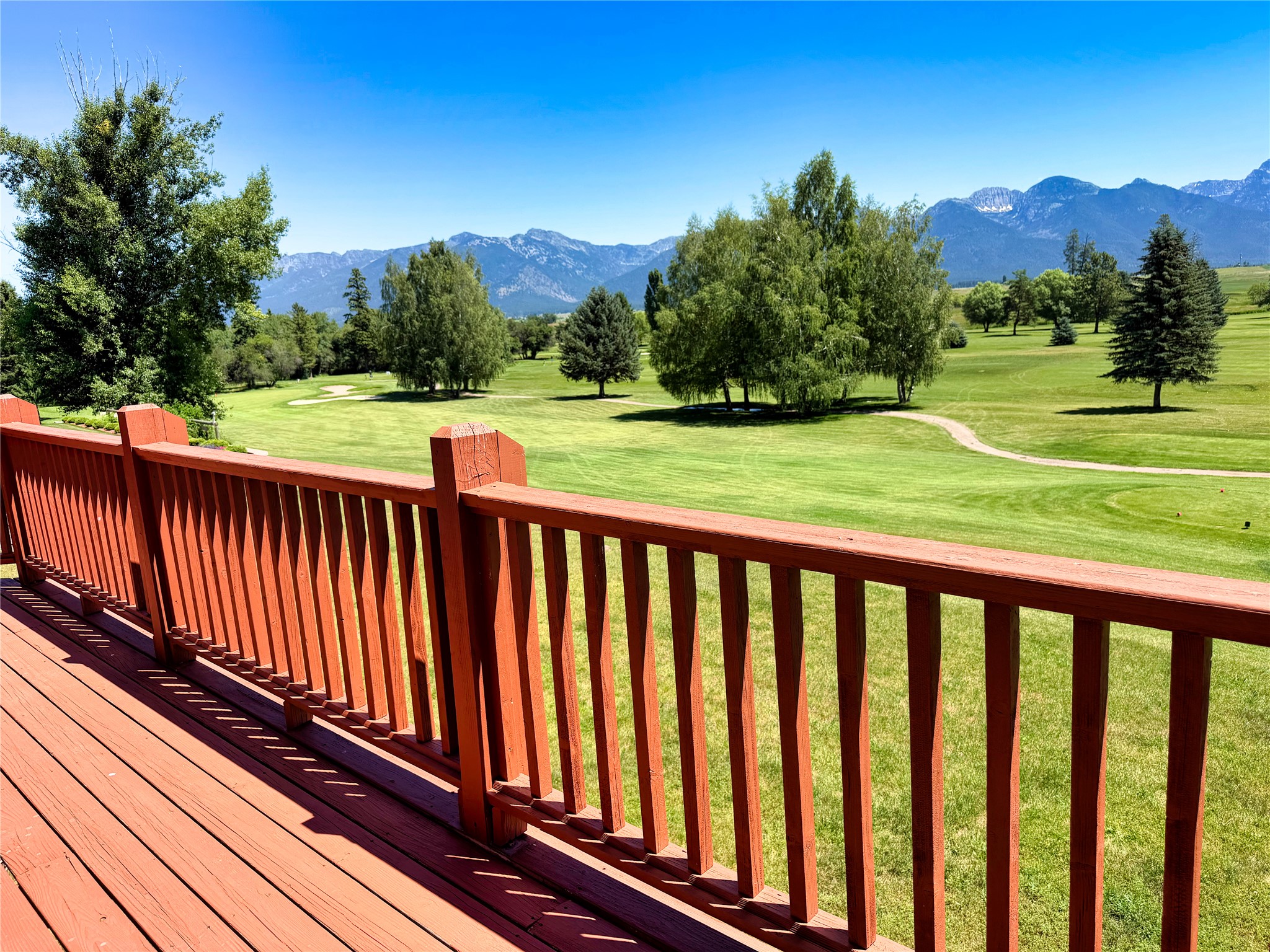 46452 Stagecoach Trail Property Photo 4