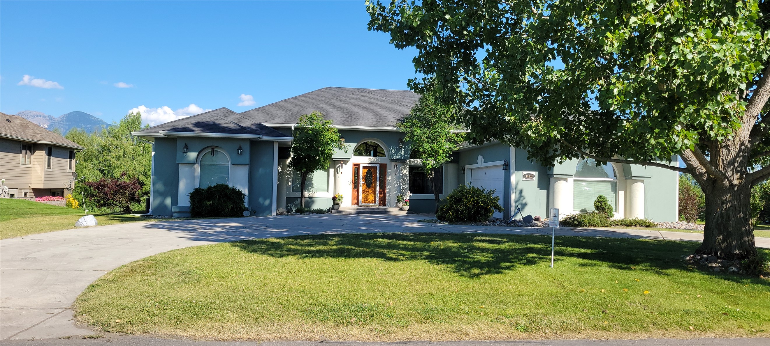 46452 Stagecoach Trail Property Photo 9