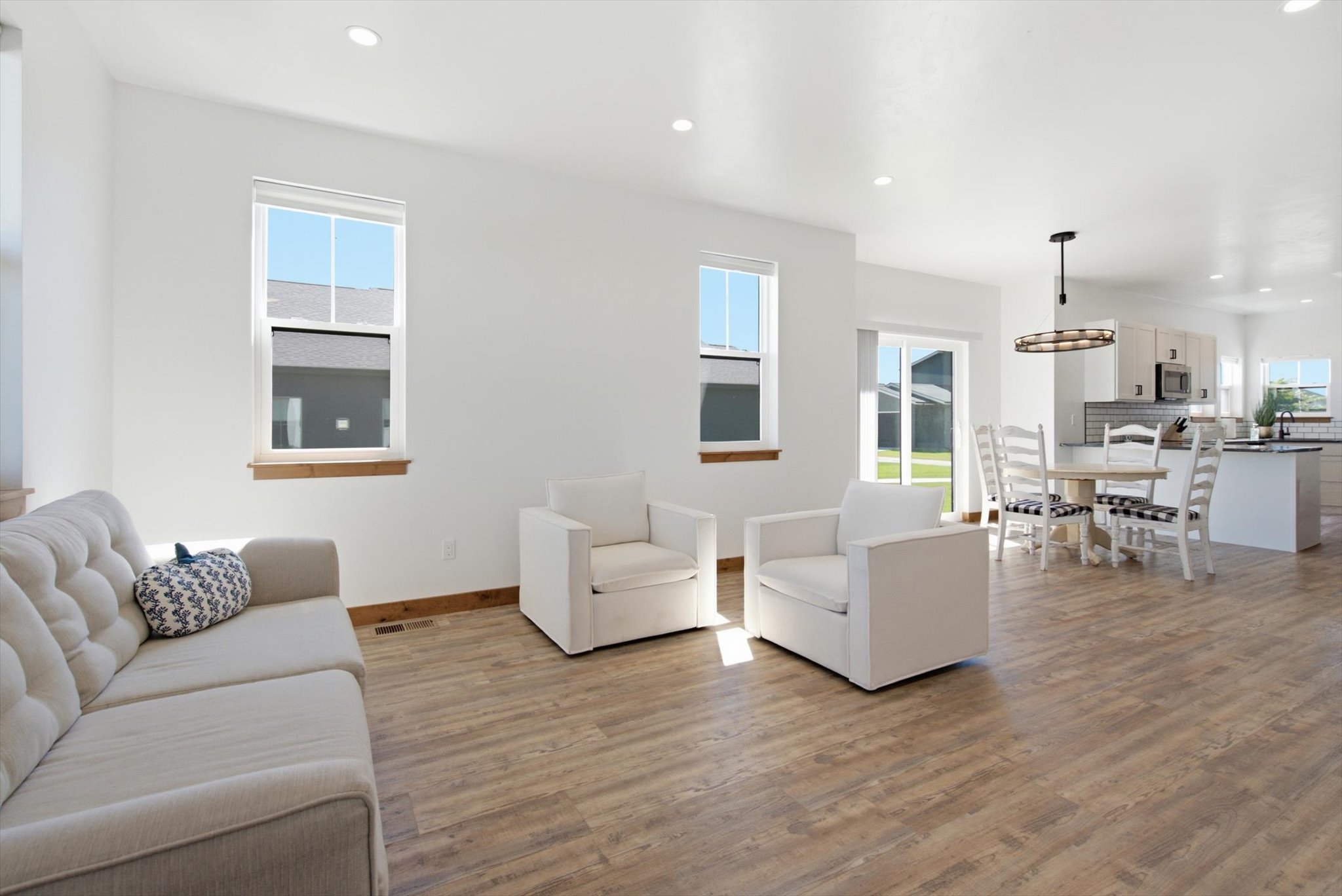 710 August Way Property Photo 5