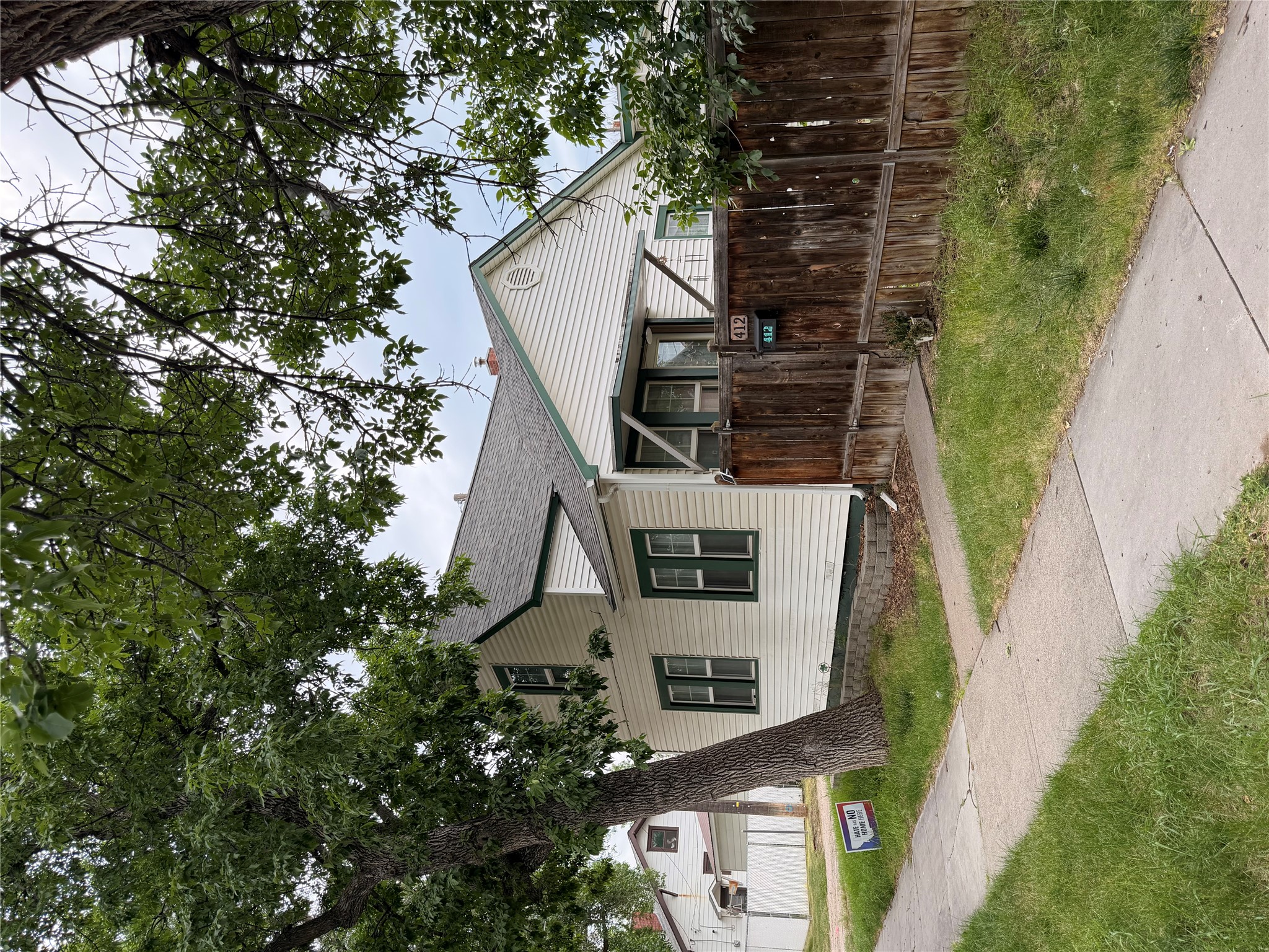 412 16th Street N Property Photo 1