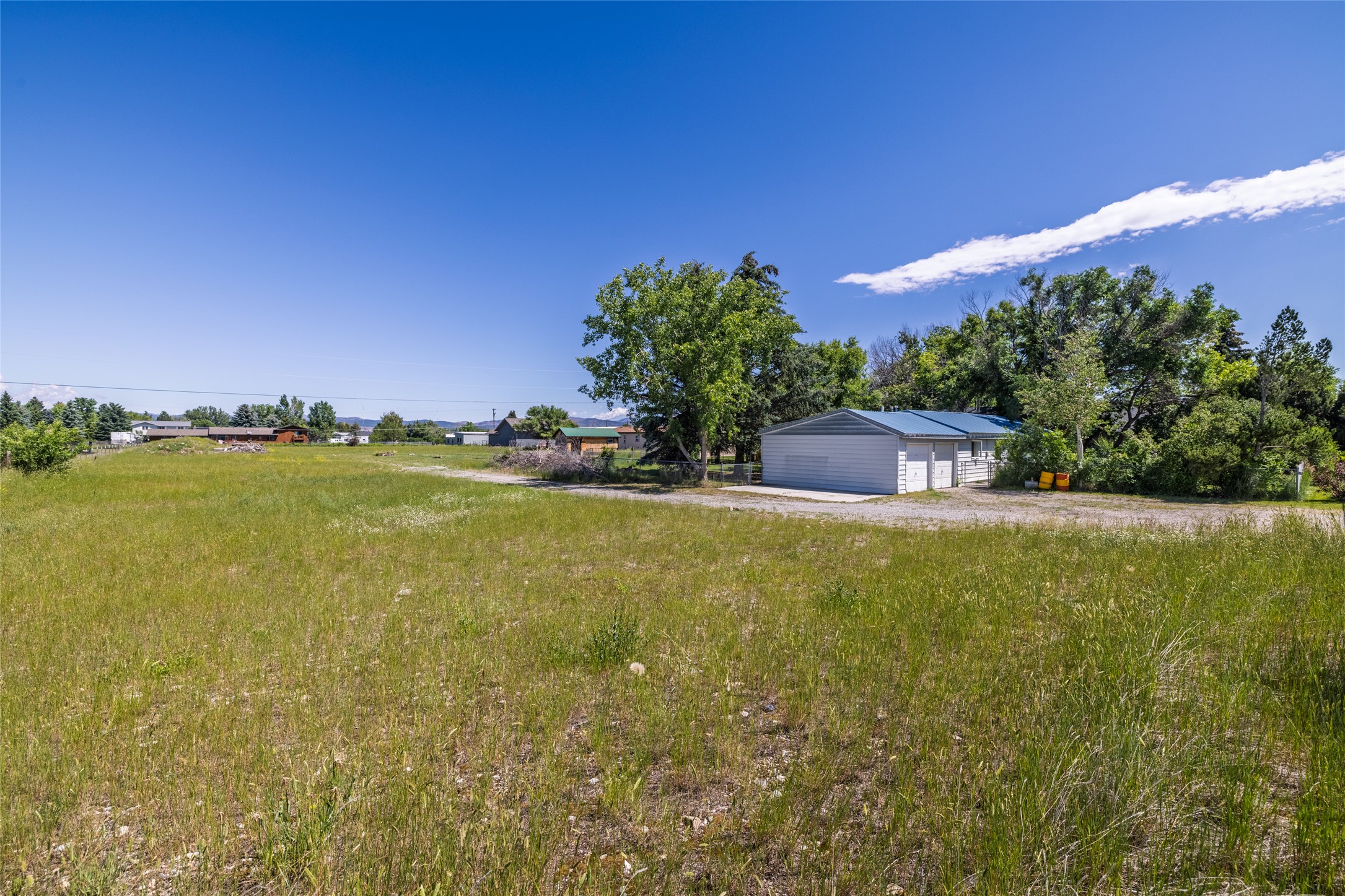 1110 Sierra Road W Property Photo 11