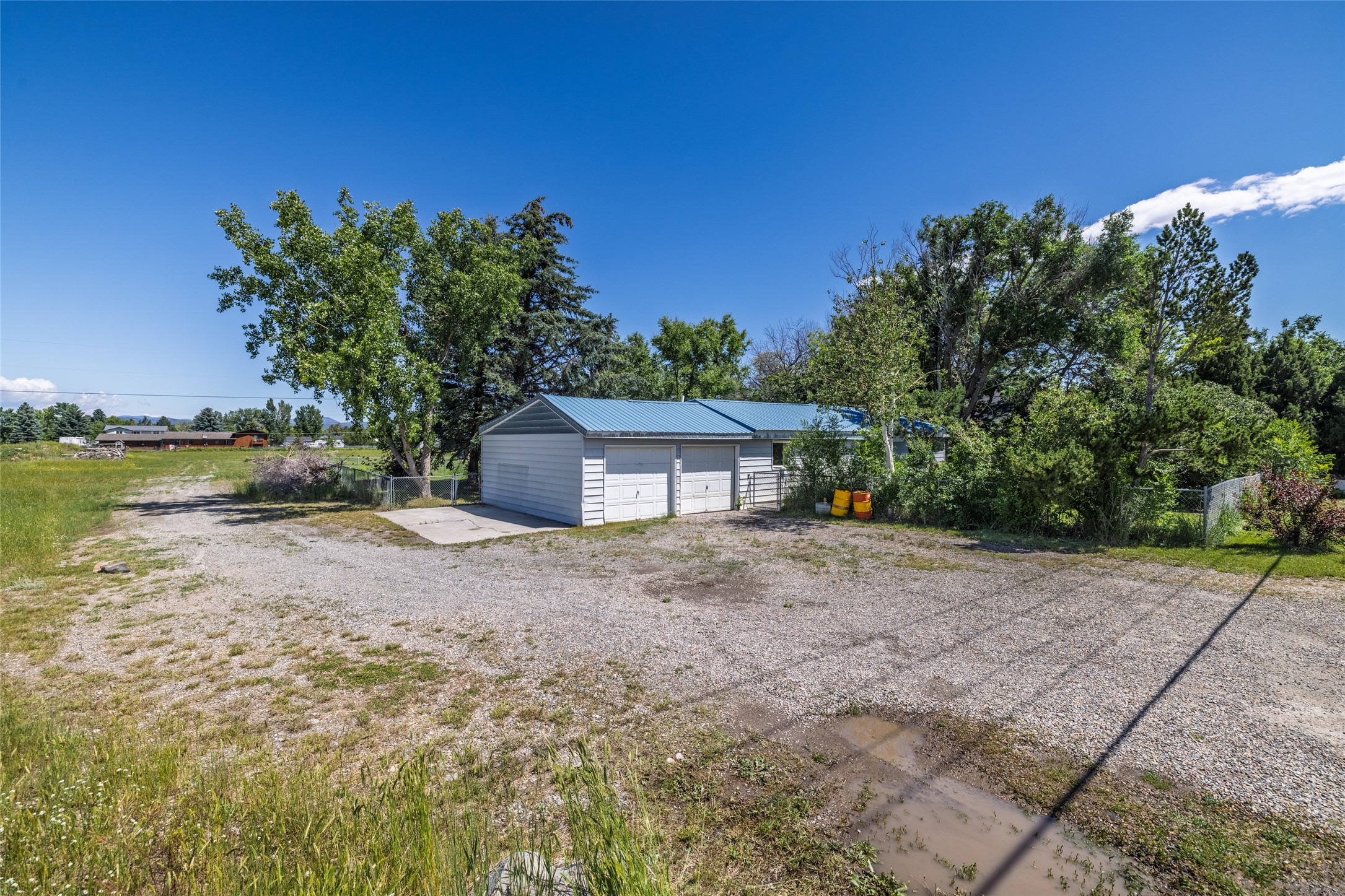 1110 Sierra Road W Property Photo 12