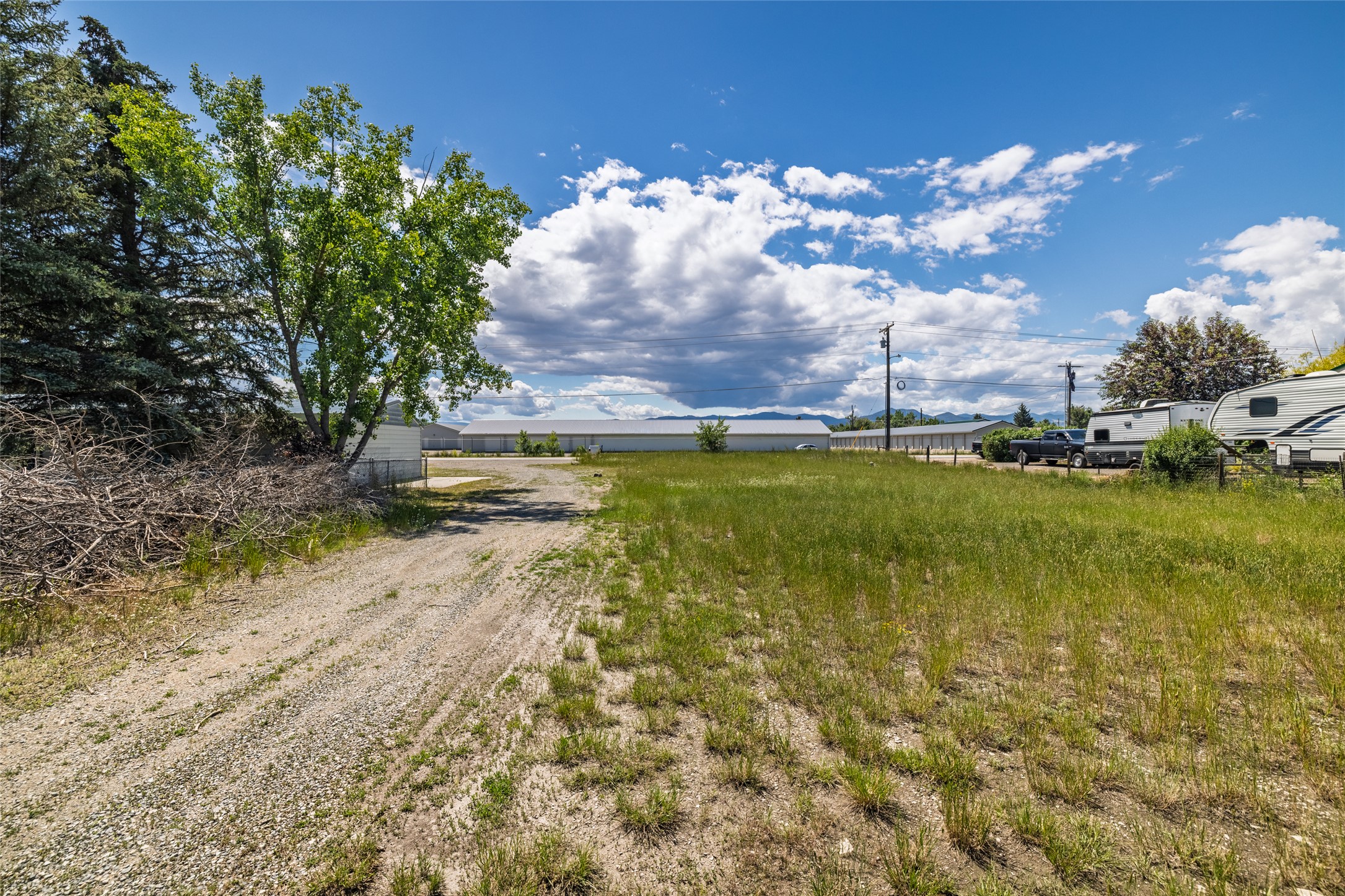 1110 Sierra Road W Property Photo 17