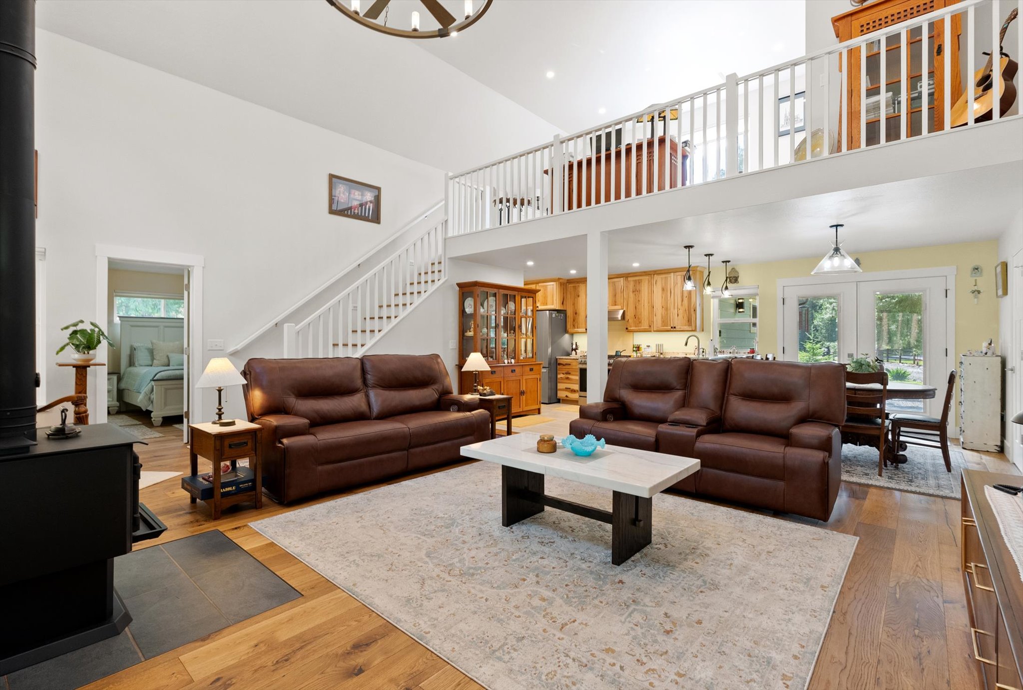 218 Quarter Circle Cross Drive Property Photo 8