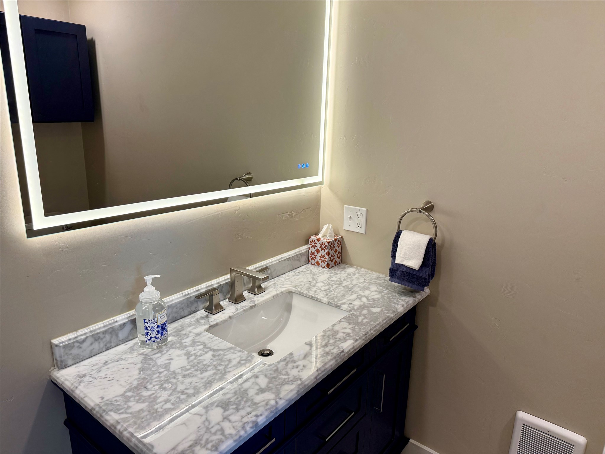34212 Connolly Way Property Photo 9