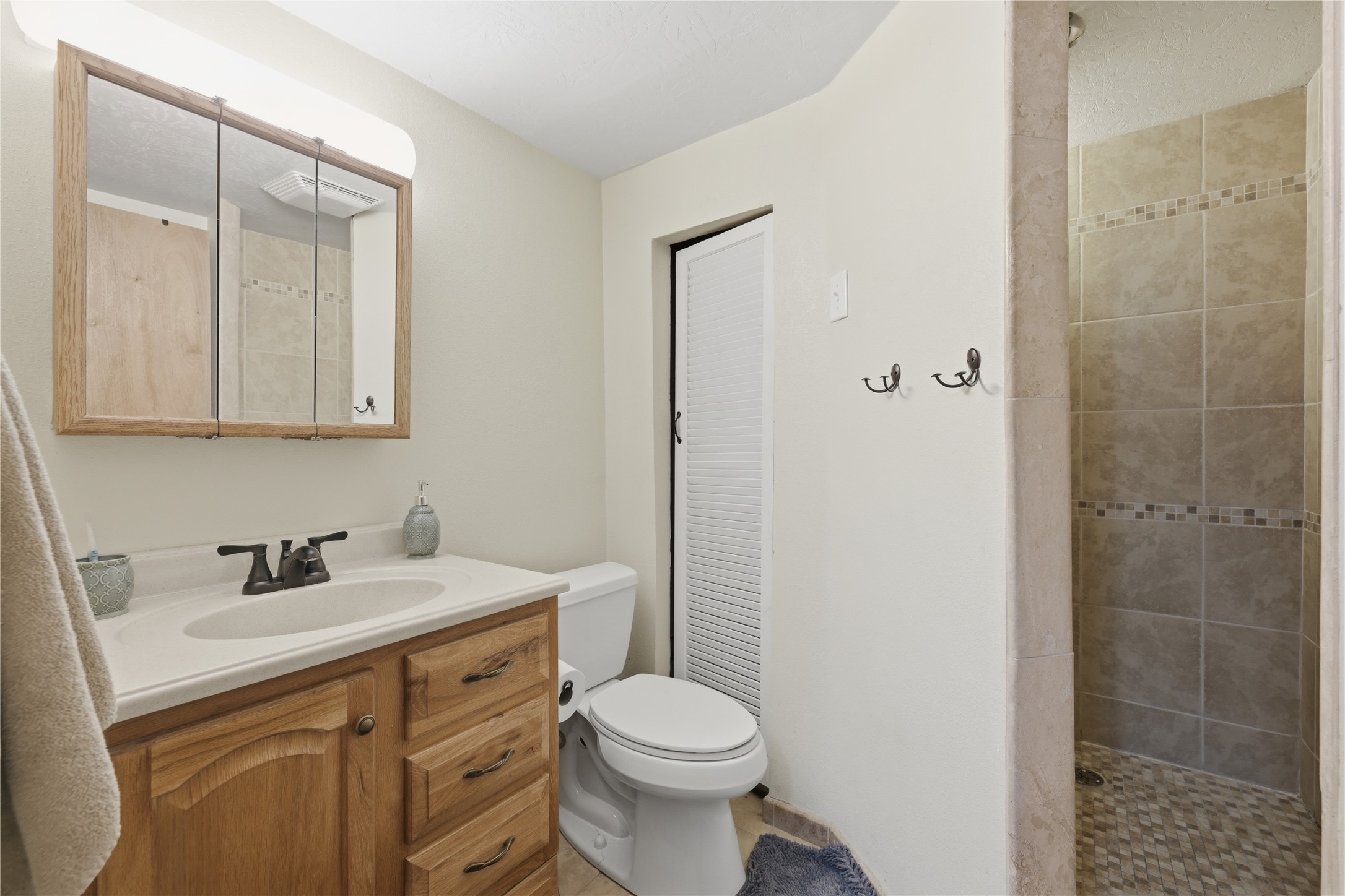 1908 Hamburg Street Property Photo 31