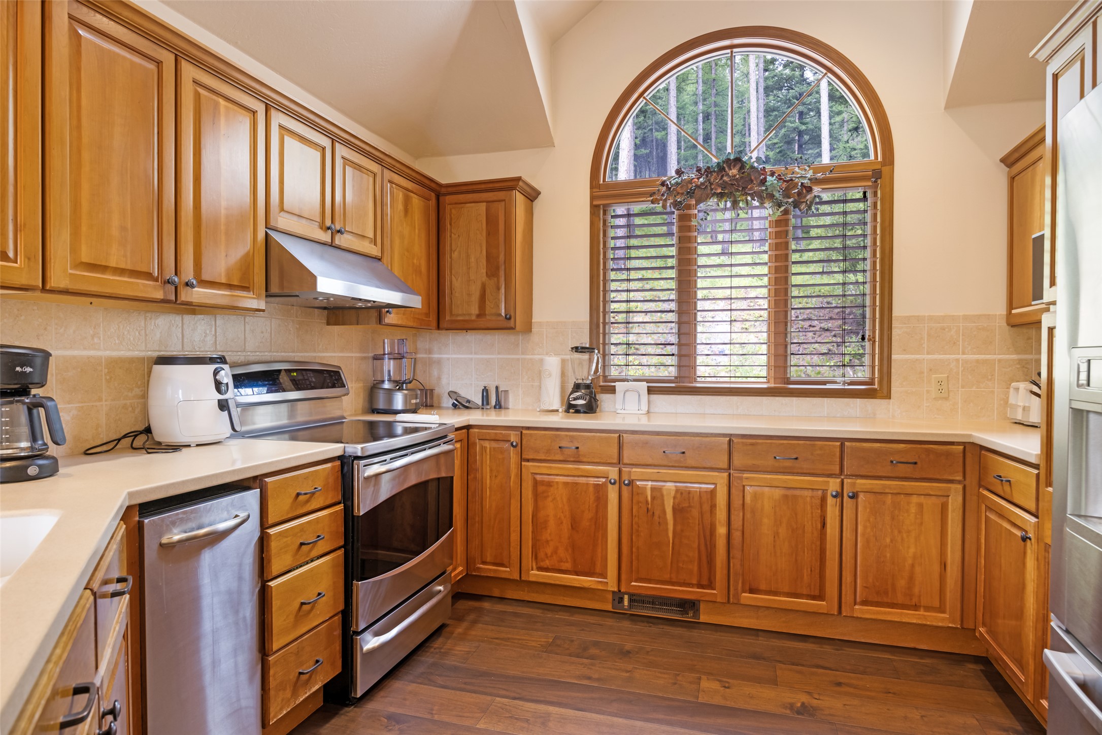 6481 Larch Canyon Road Property Photo 15