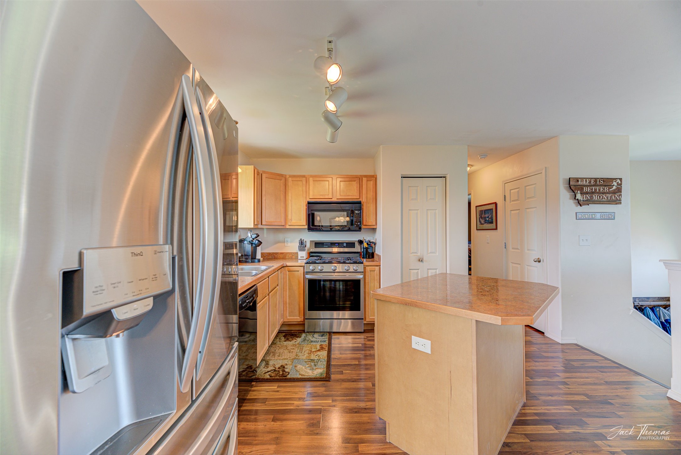 5334 Glacier Point Loop Property Photo 11