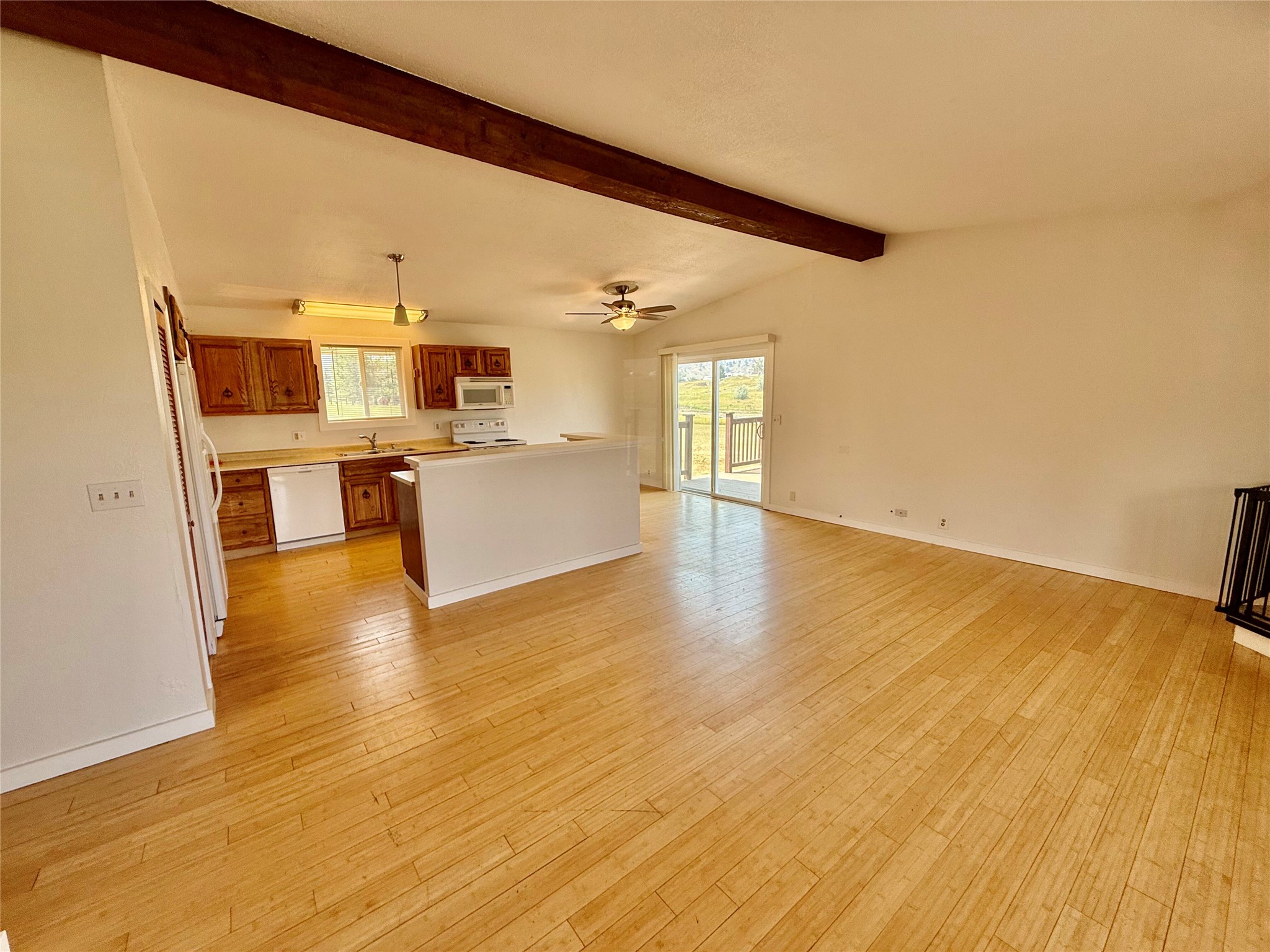 6 Meadowlark Square Property Photo 13