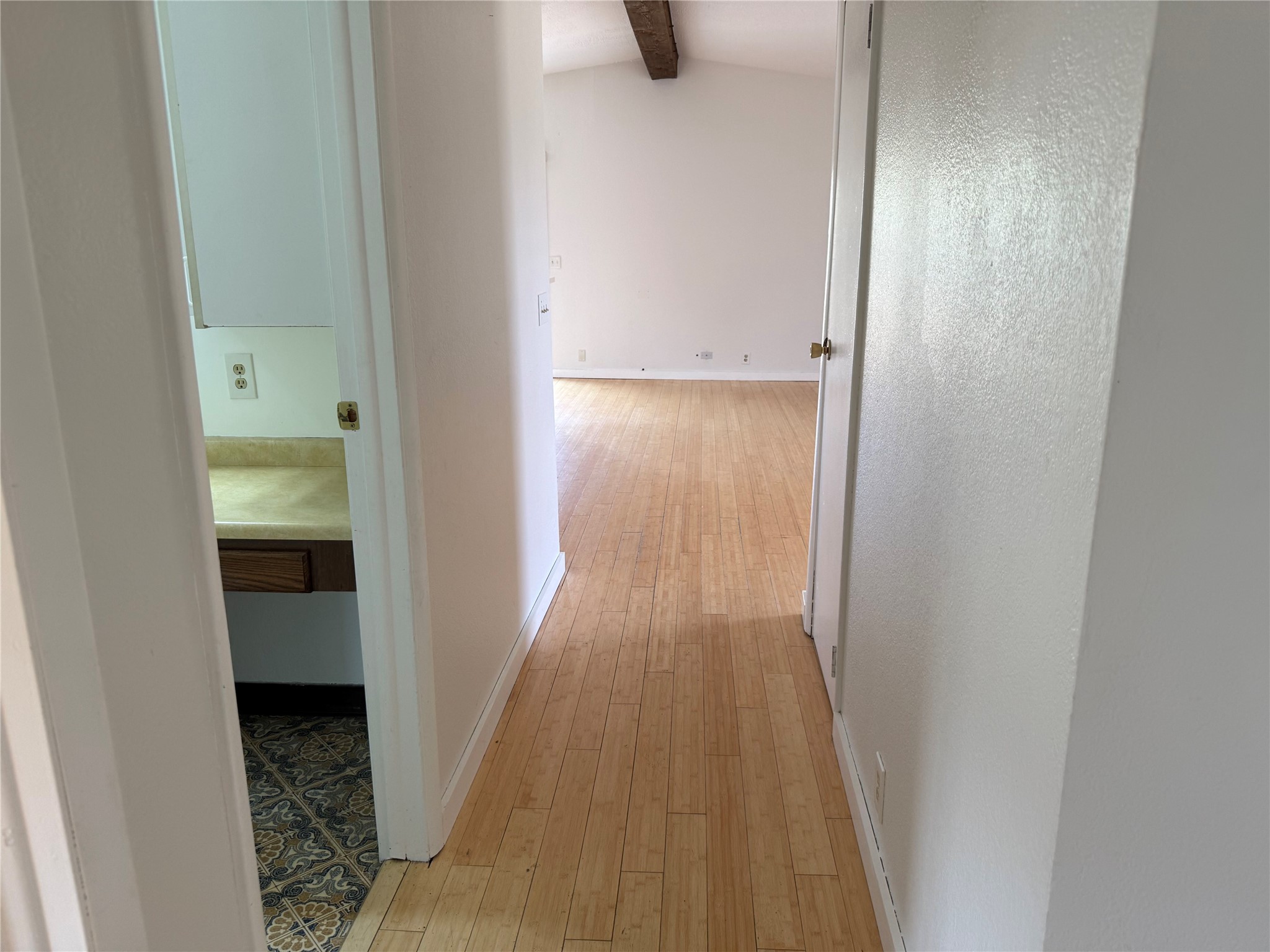 6 Meadowlark Square Property Photo 30