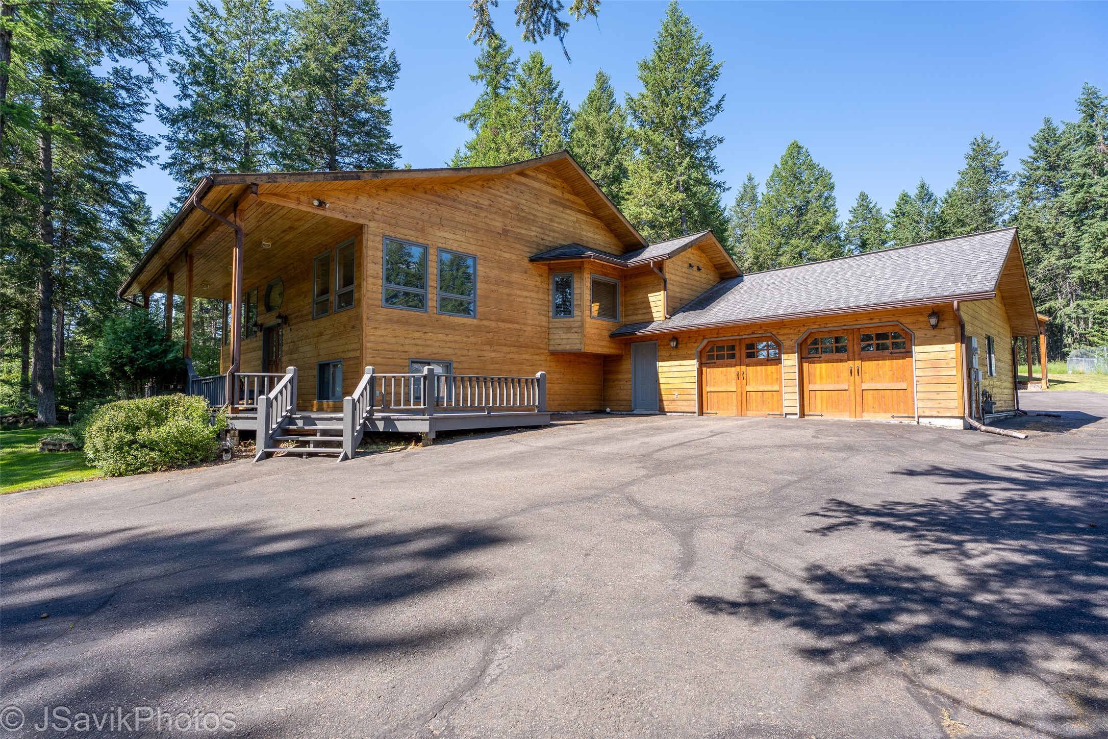 200 Whitetail Lane Property Photo 3