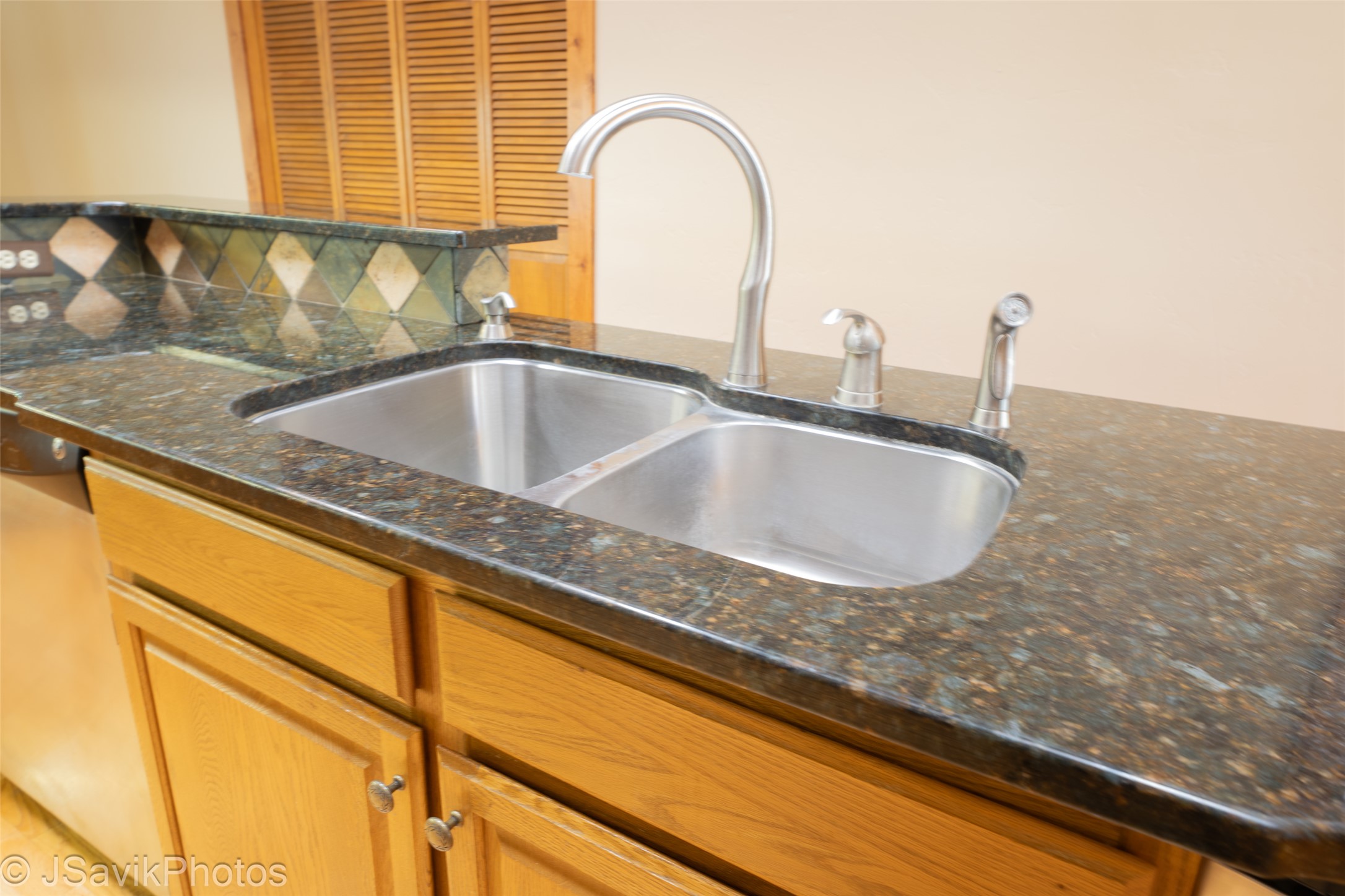 200 Whitetail Lane Property Photo 18