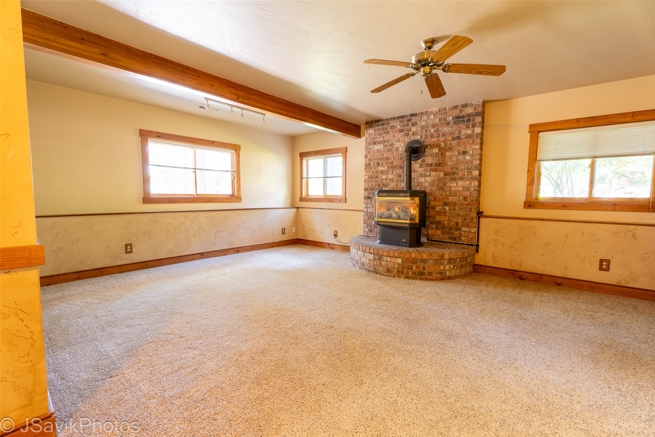 200 Whitetail Lane Property Photo 29