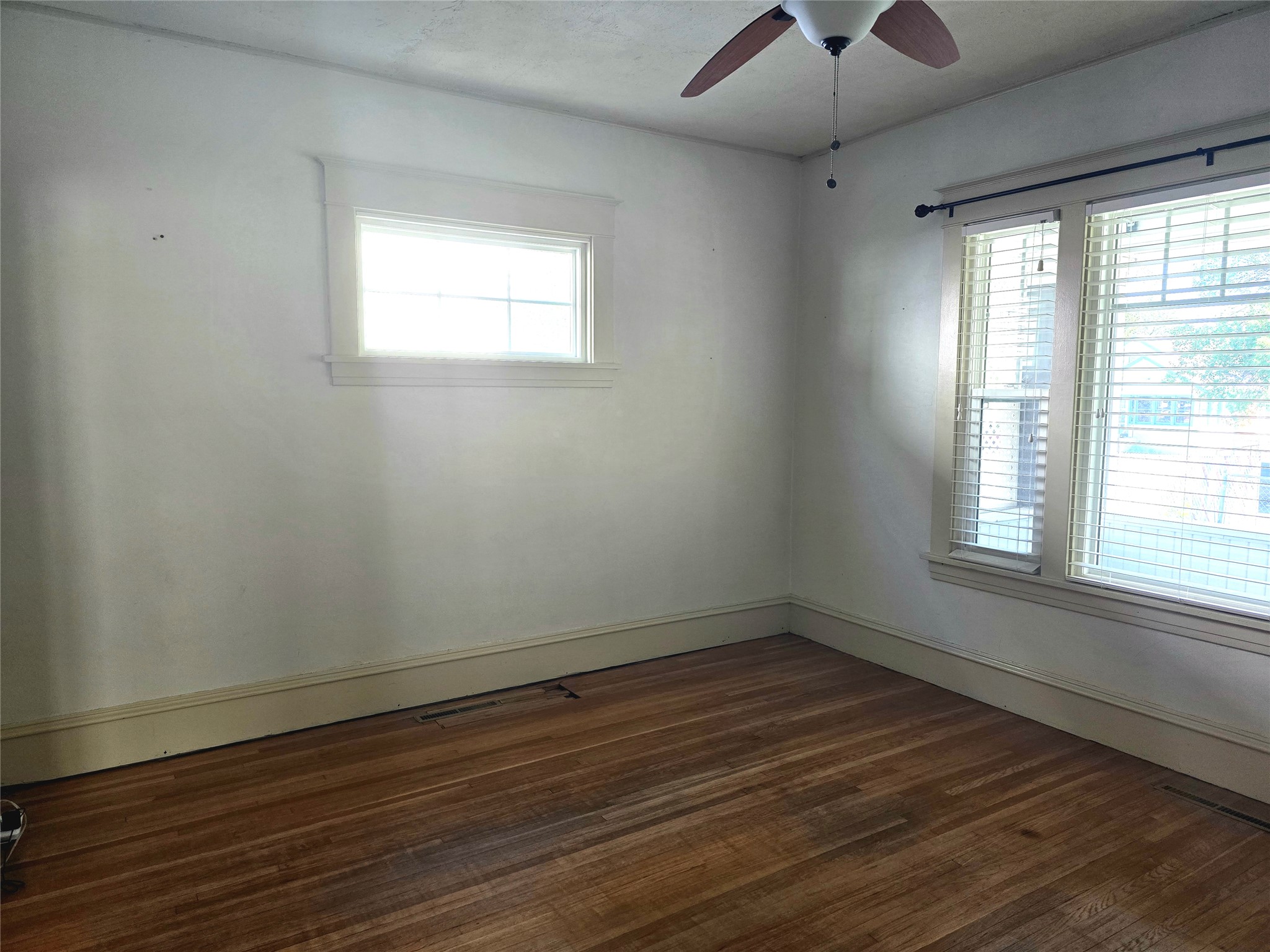 1111 2nd Avenue N Property Photo 16