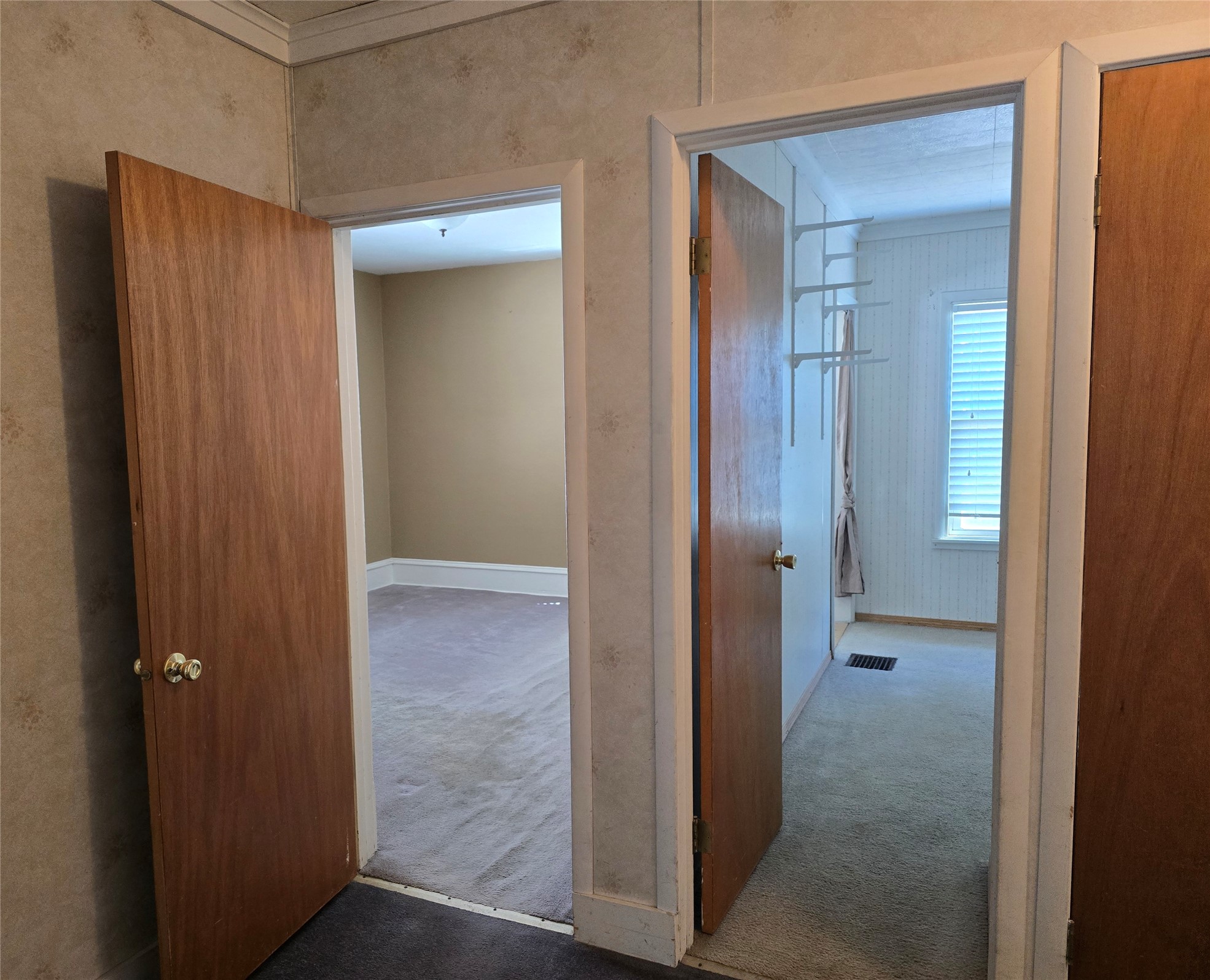 1111 2nd Avenue N Property Photo 17