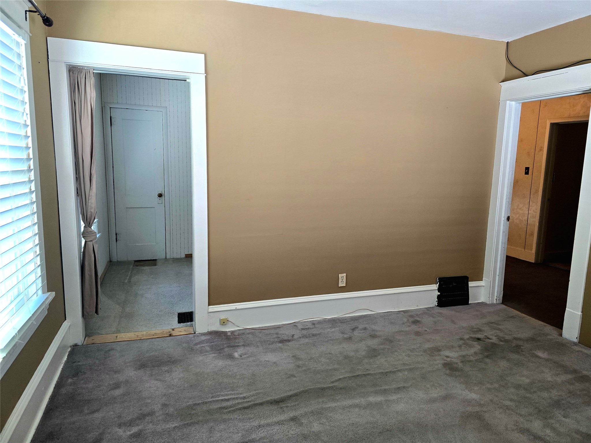 1111 2nd Avenue N Property Photo 18