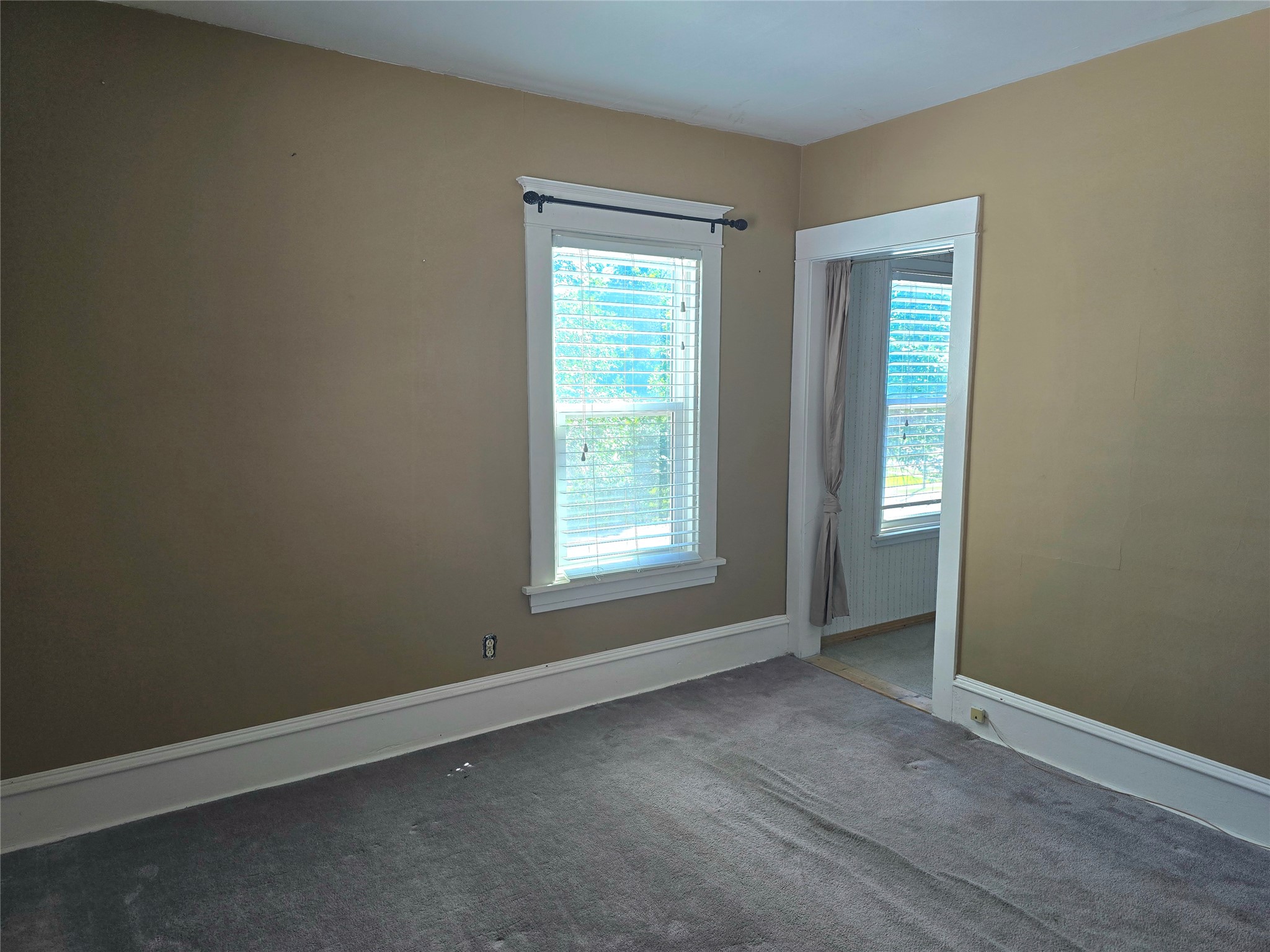 1111 2nd Avenue N Property Photo 23