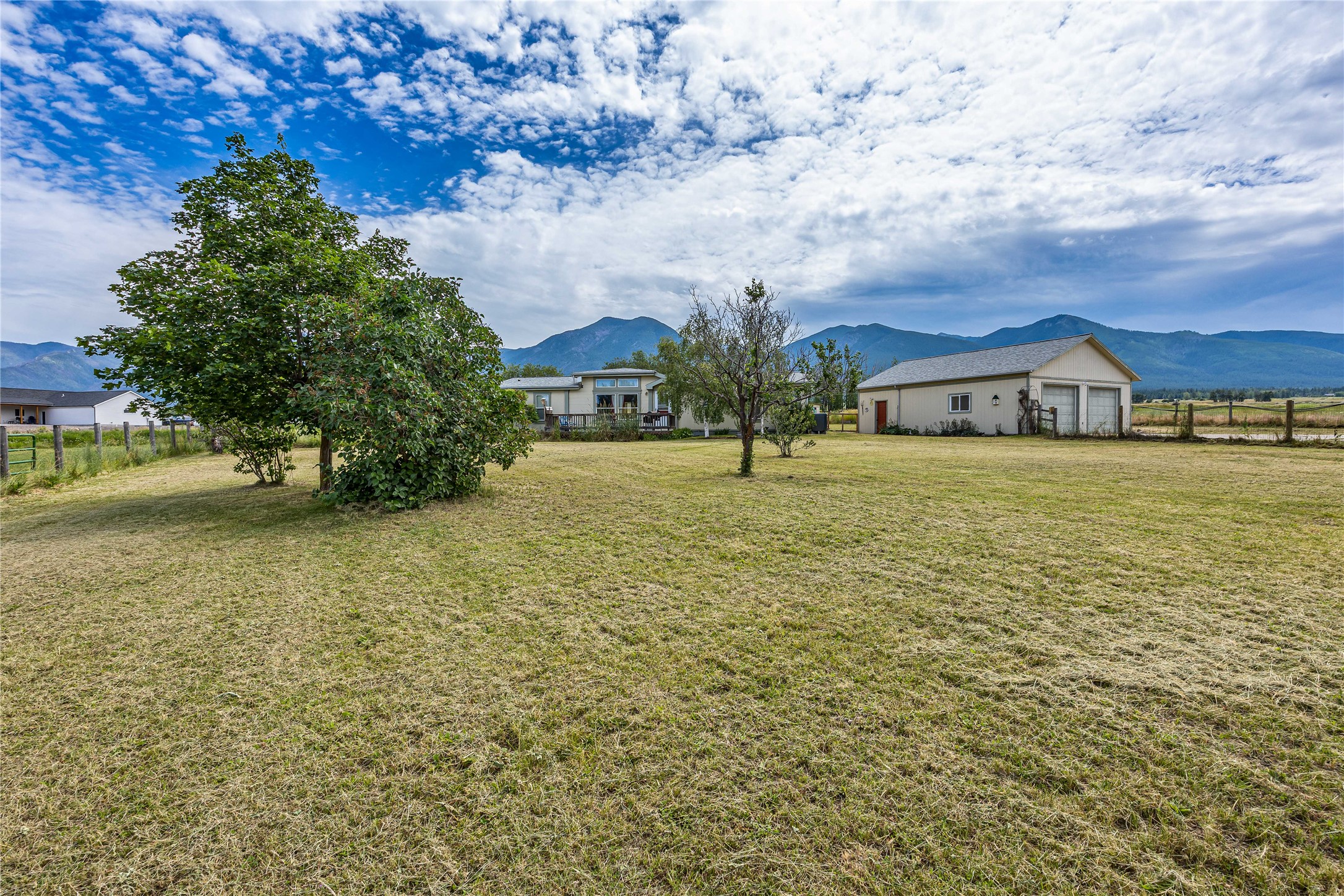 26560 Us Highway 93 N Property Photo 2