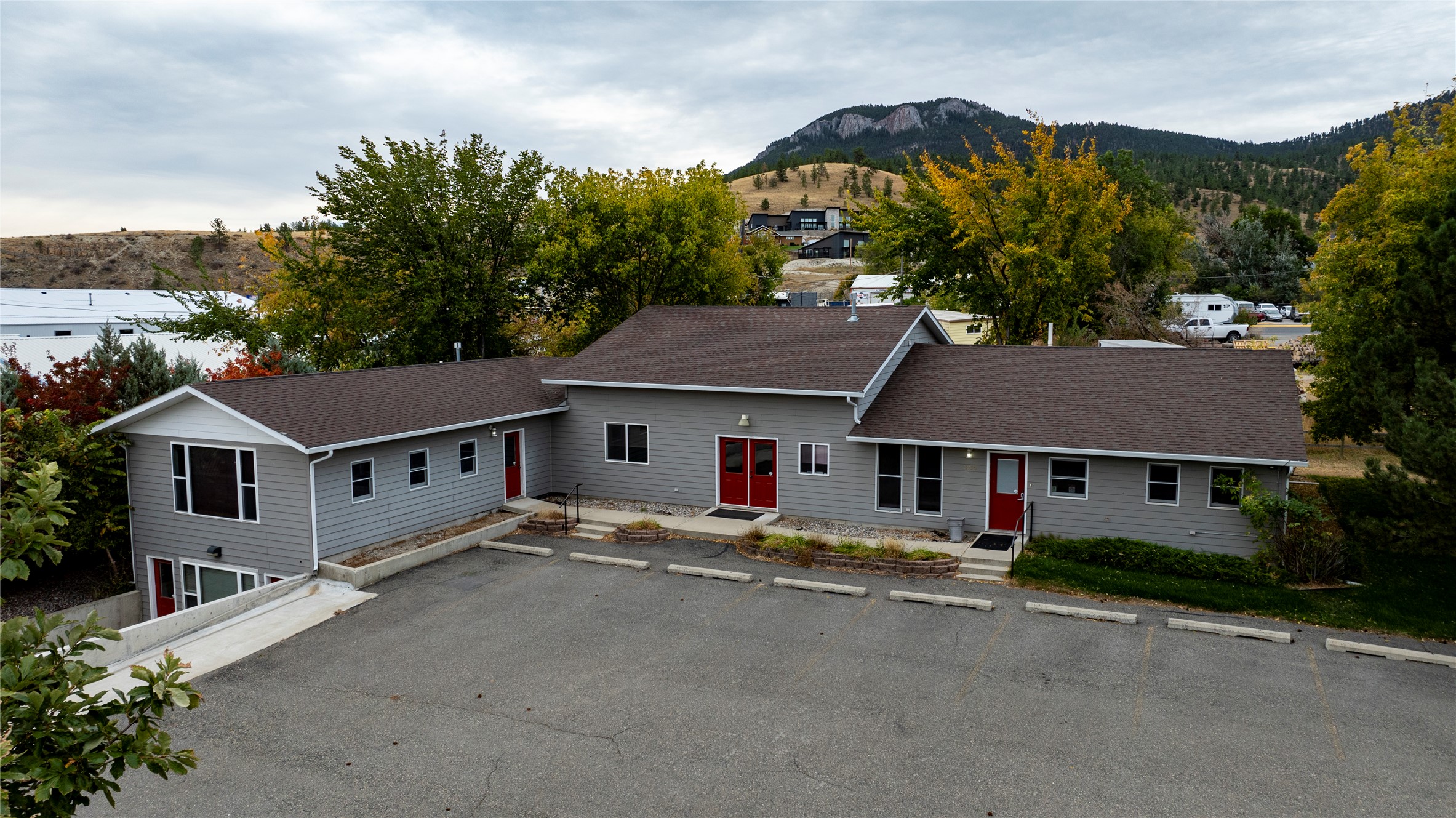 3210 Euclid Avenue Property Photo 15