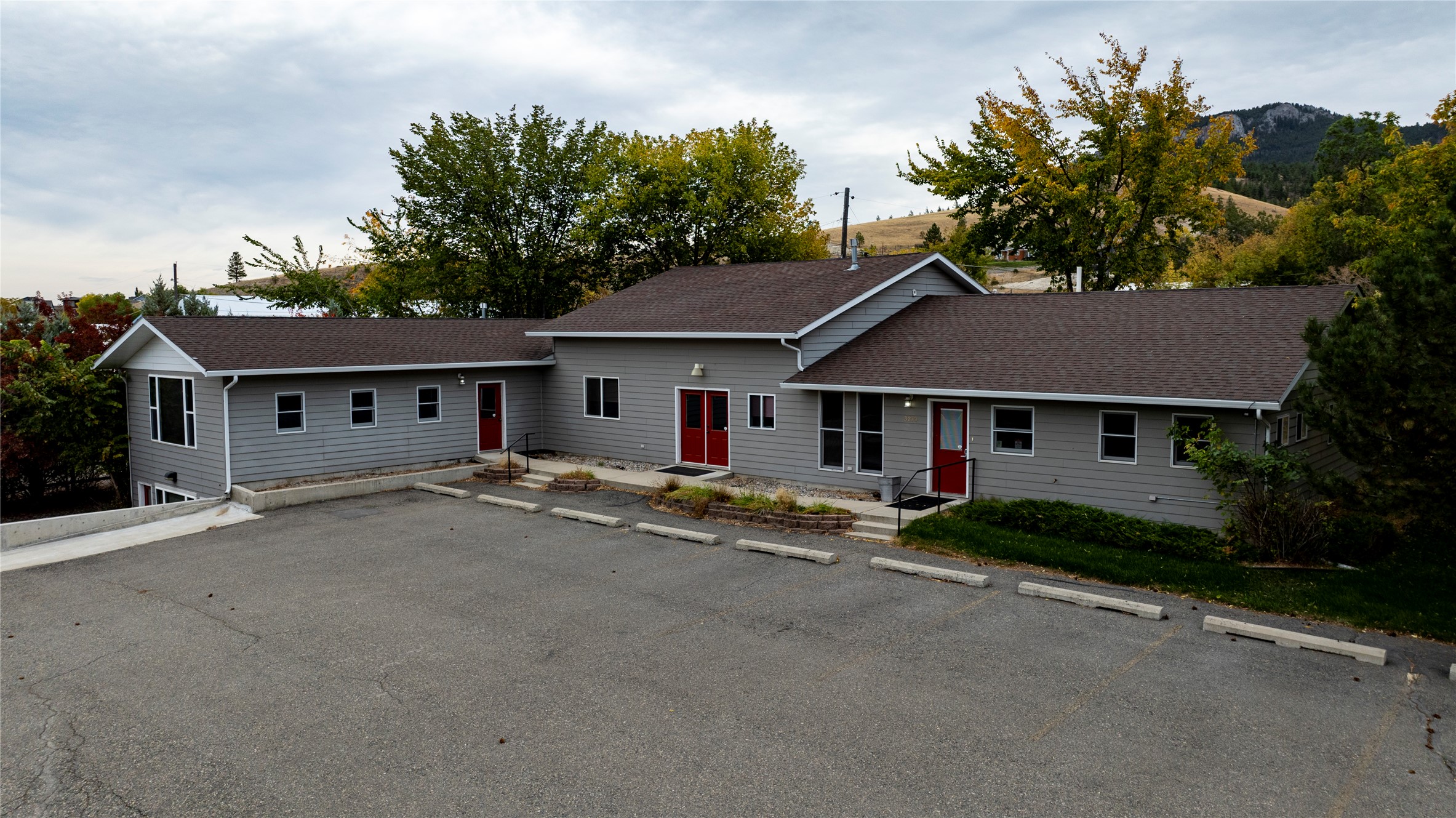 3210 Euclid Avenue Property Photo 16