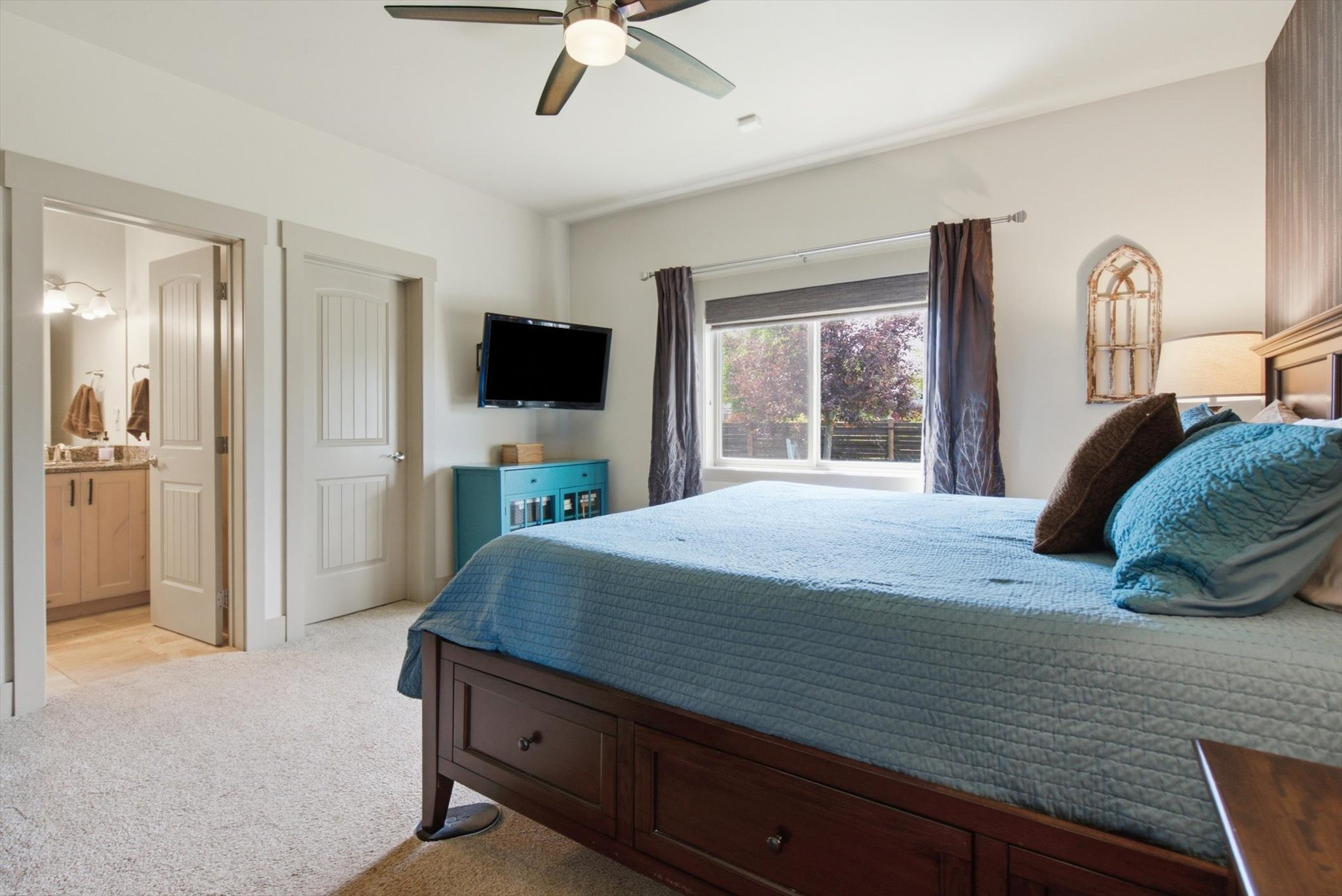 150 Lazy Creek Way Property Photo 8