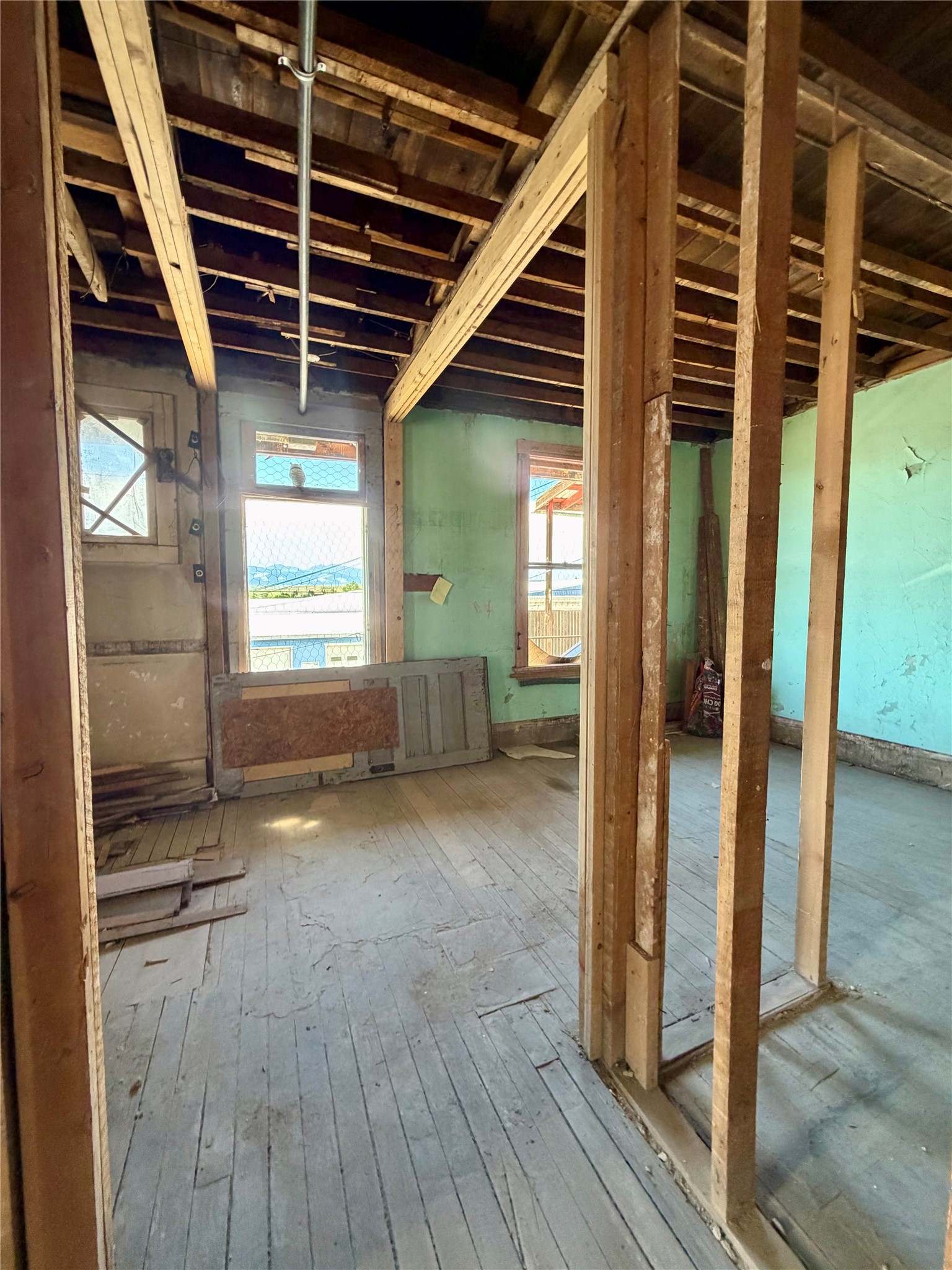 406 Main Street Property Photo 16