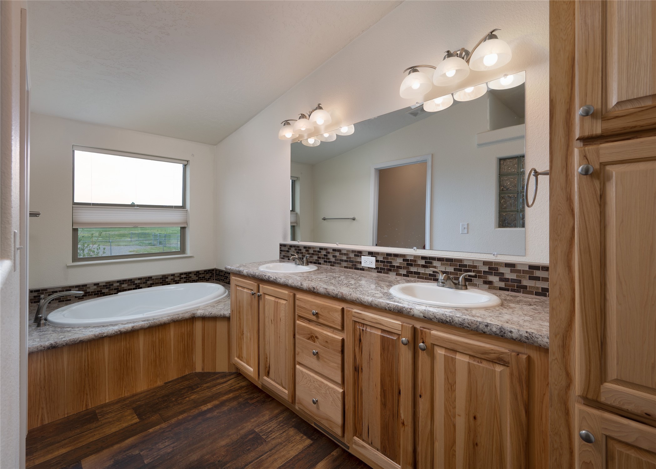 607 Meadow Circle Property Photo 17