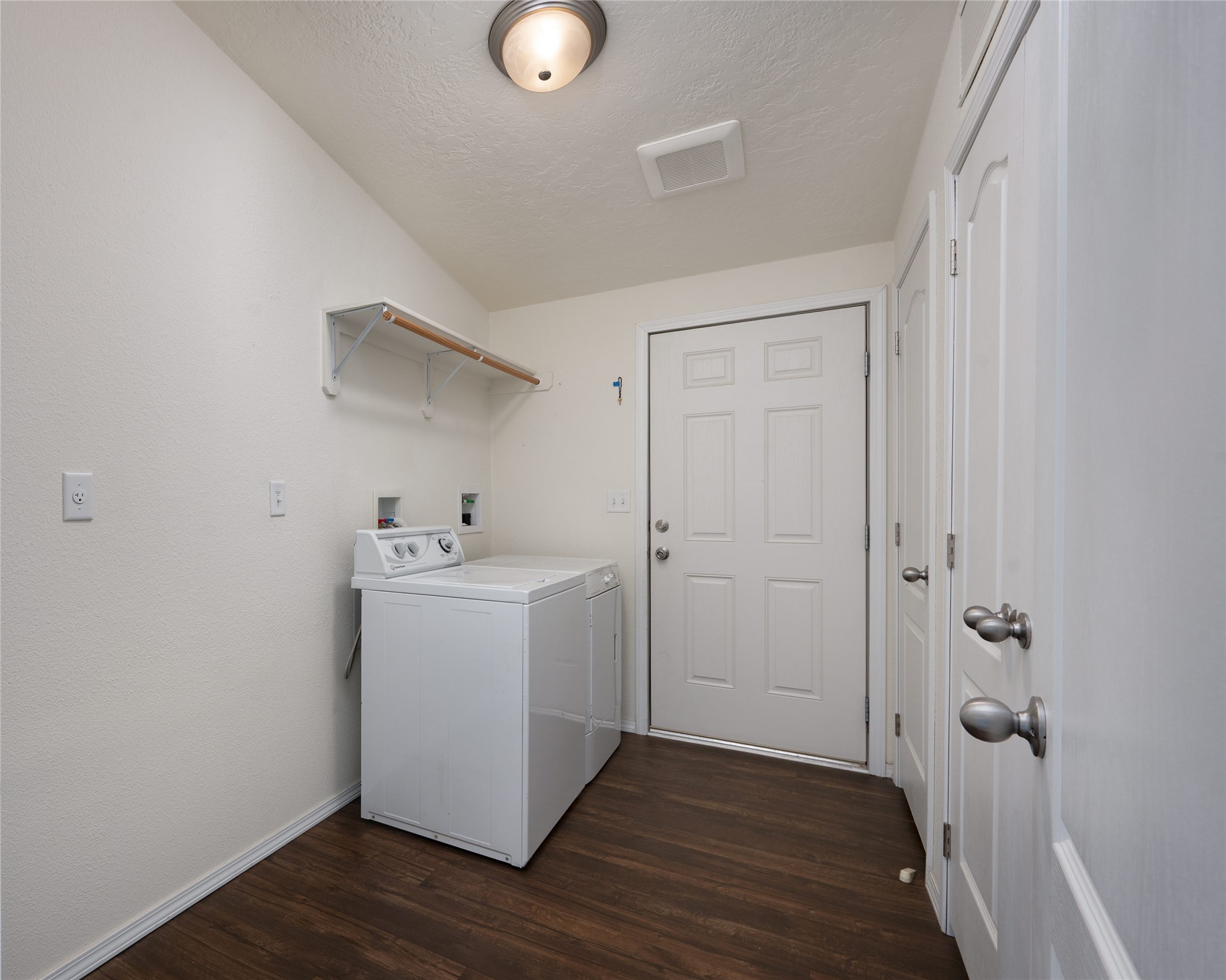 607 Meadow Circle Property Photo 23