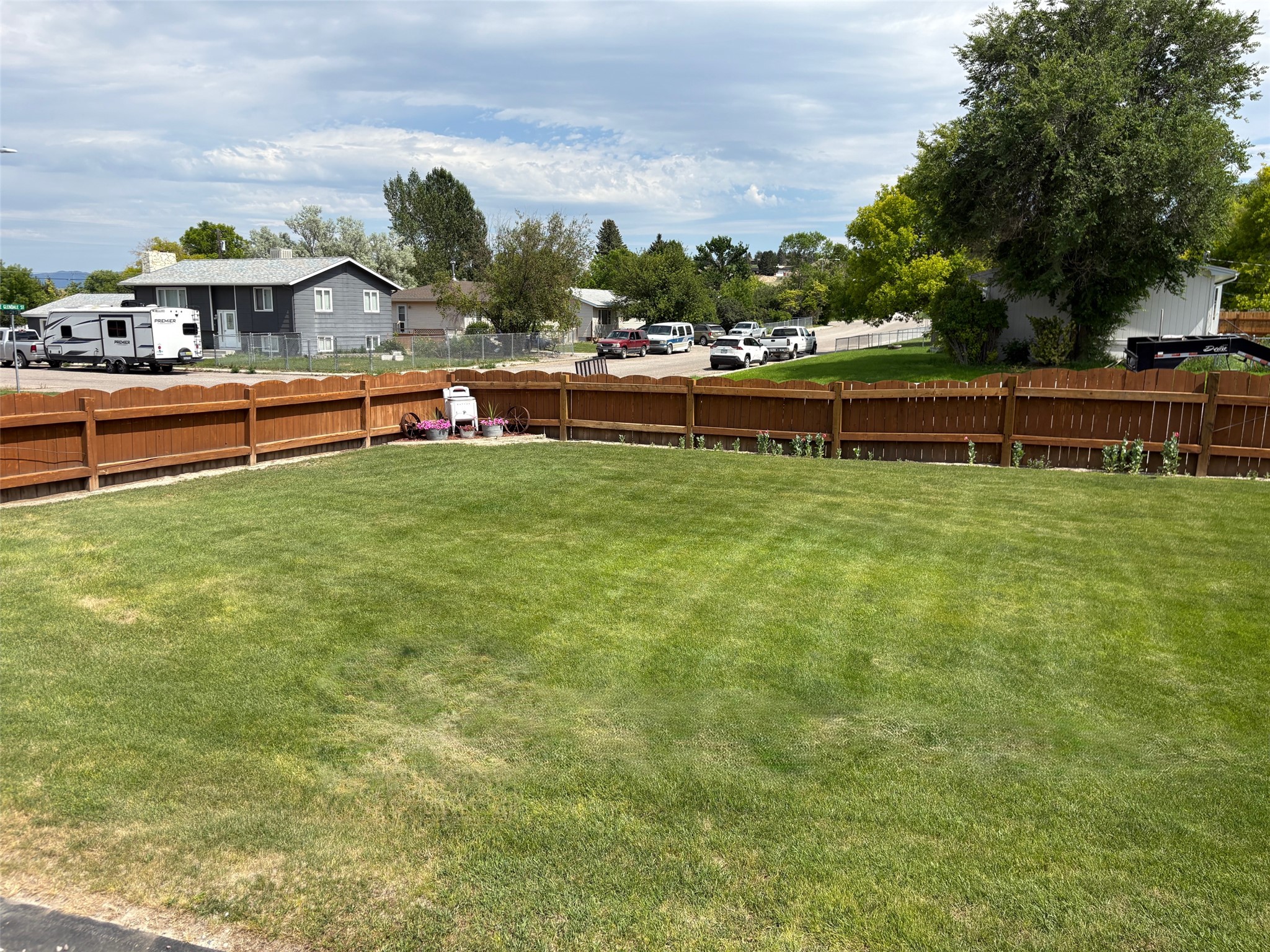1136 E Glendale Street Property Photo 34