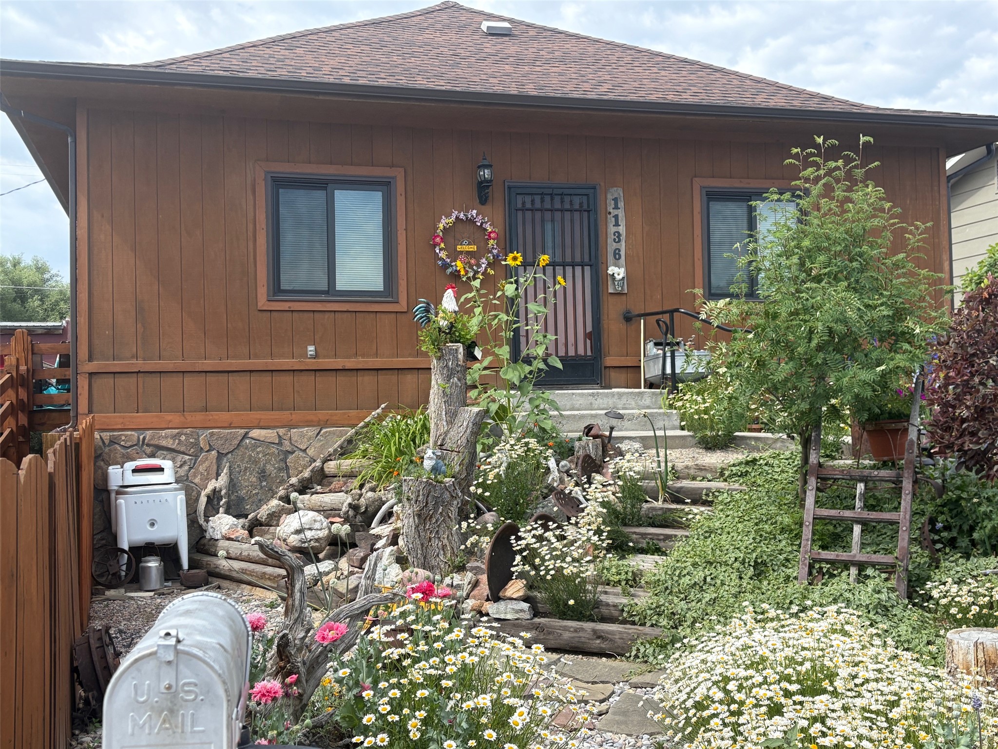 1136 E Glendale Street Property Photo 50