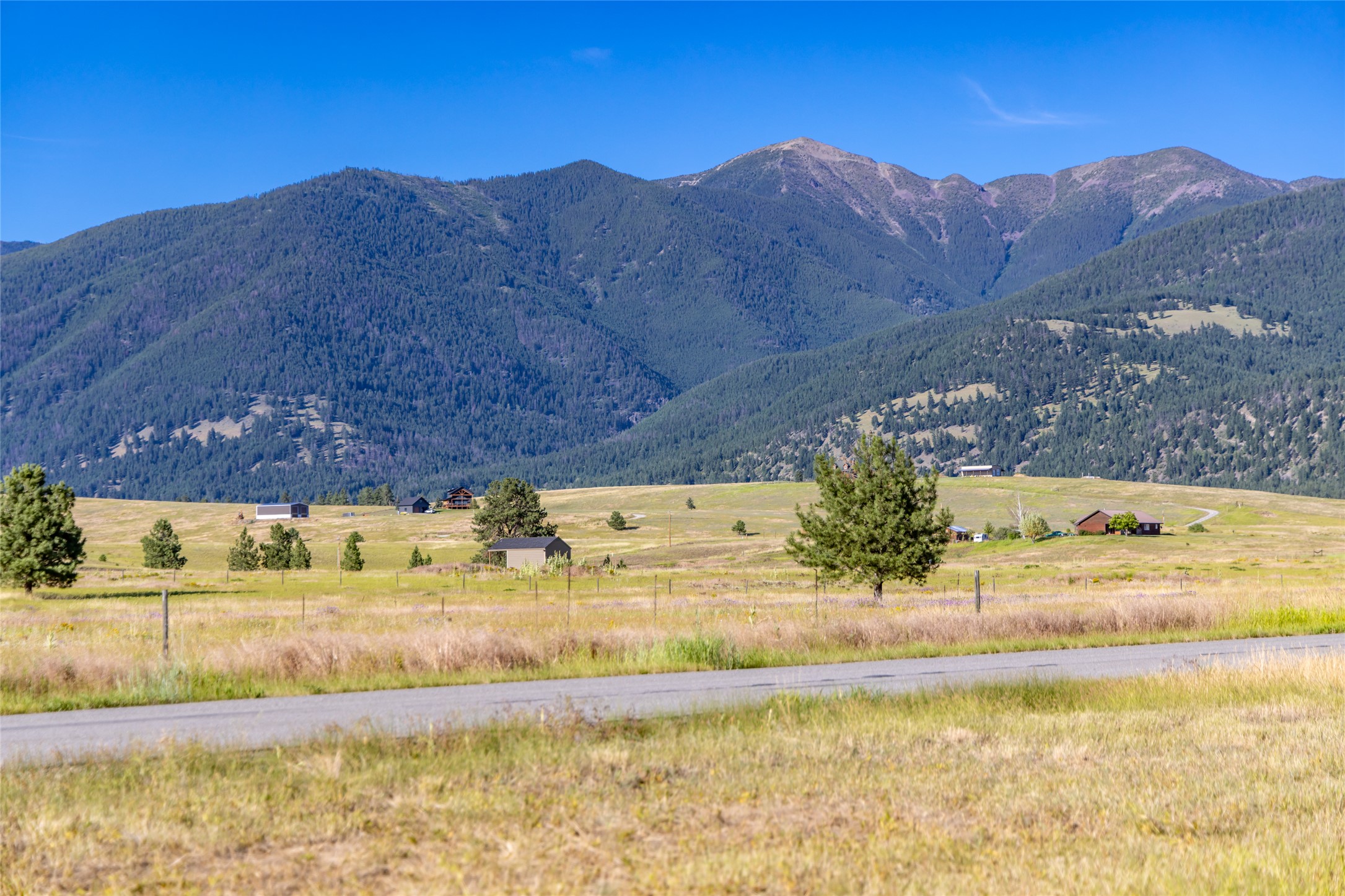 6278 Airport Road Property Photo 4