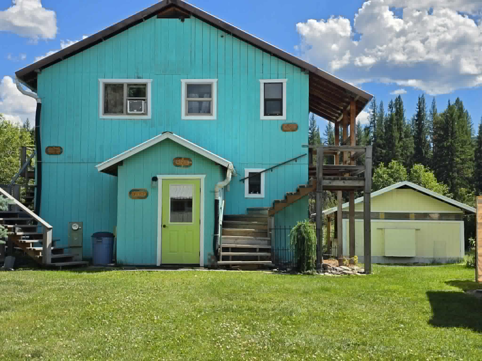 29132 Yaak River Road Property Photo 10