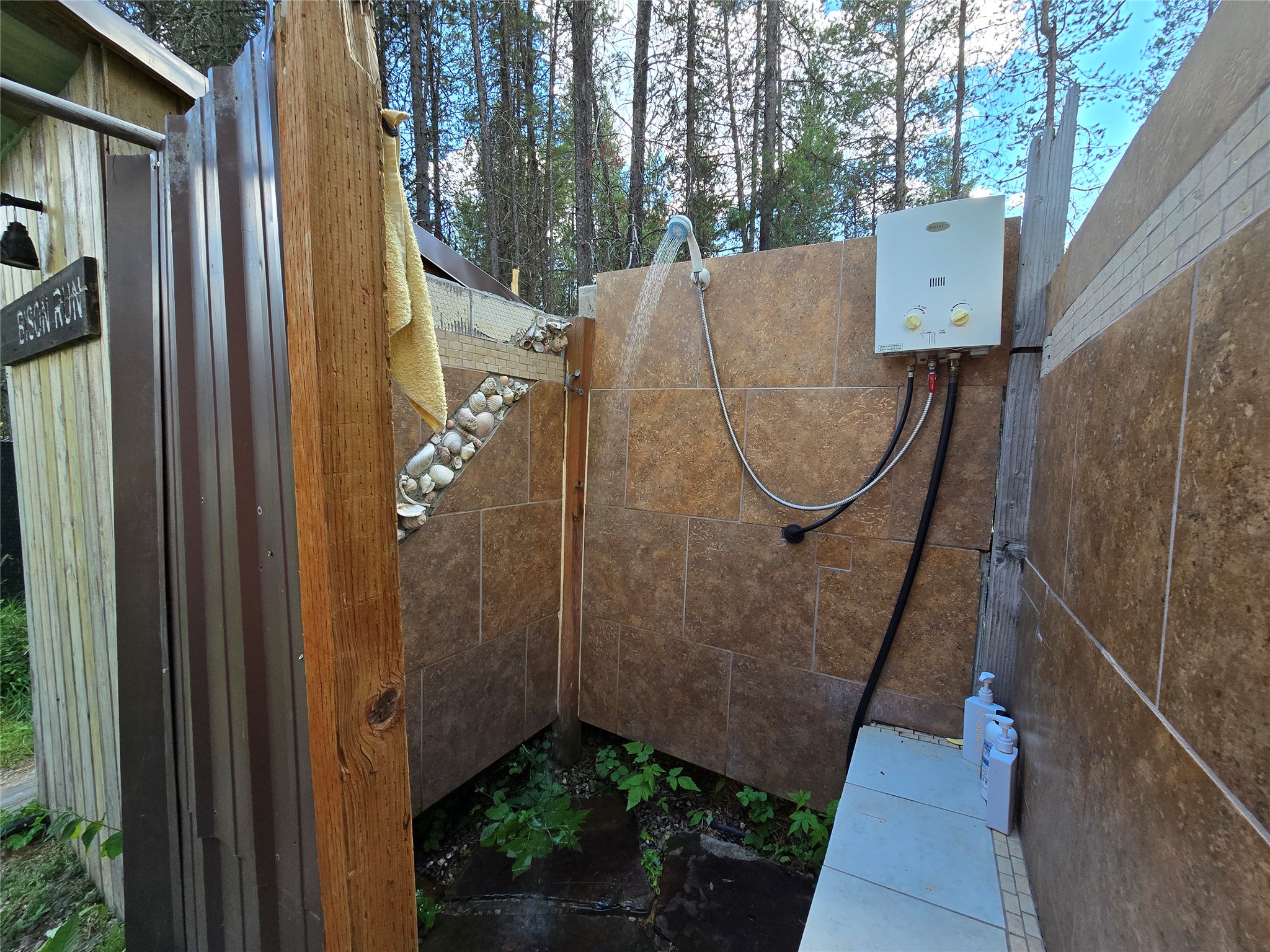 29132 Yaak River Road Property Photo 25