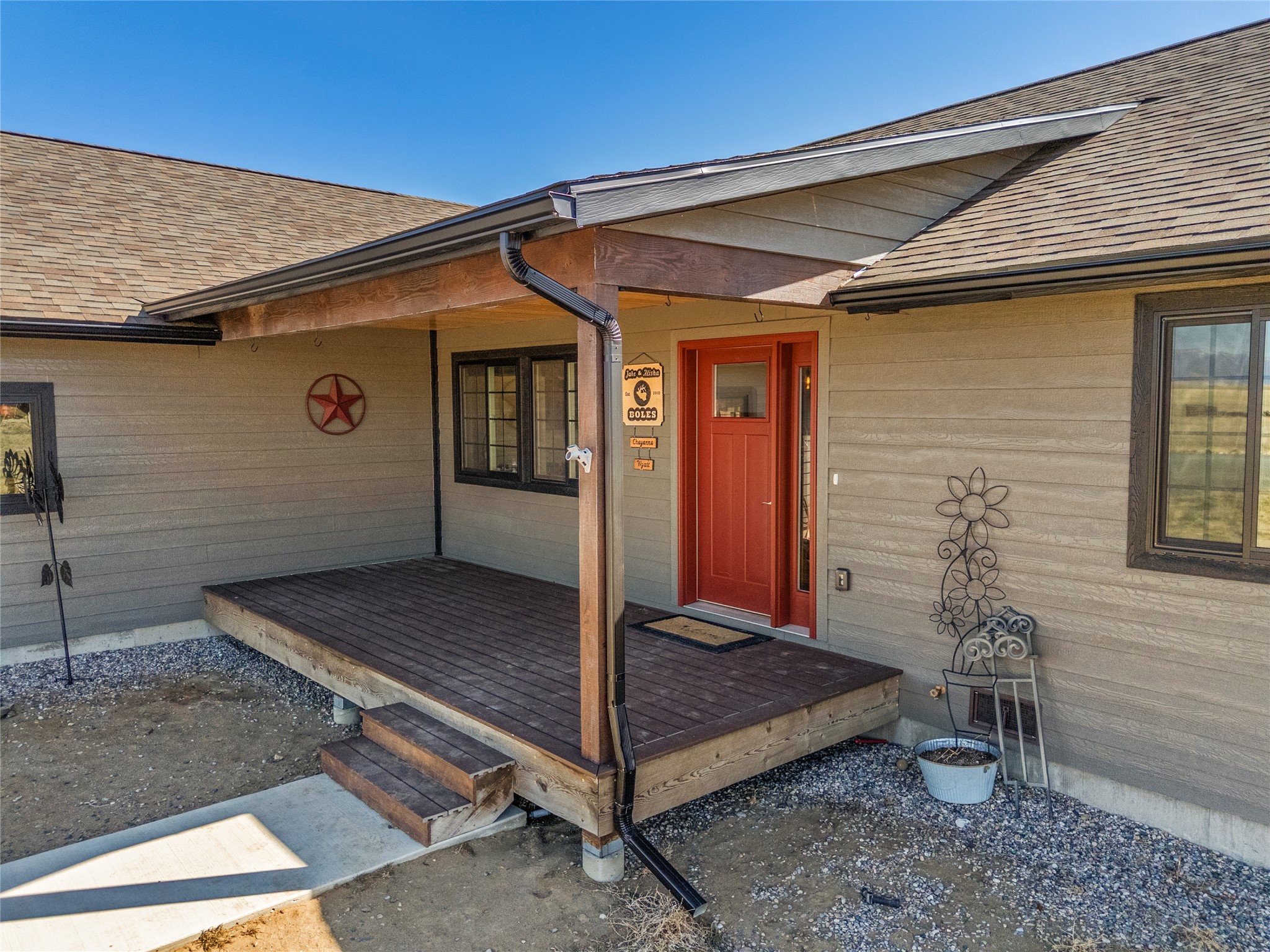 9 Fraker Loop Property Photo 13