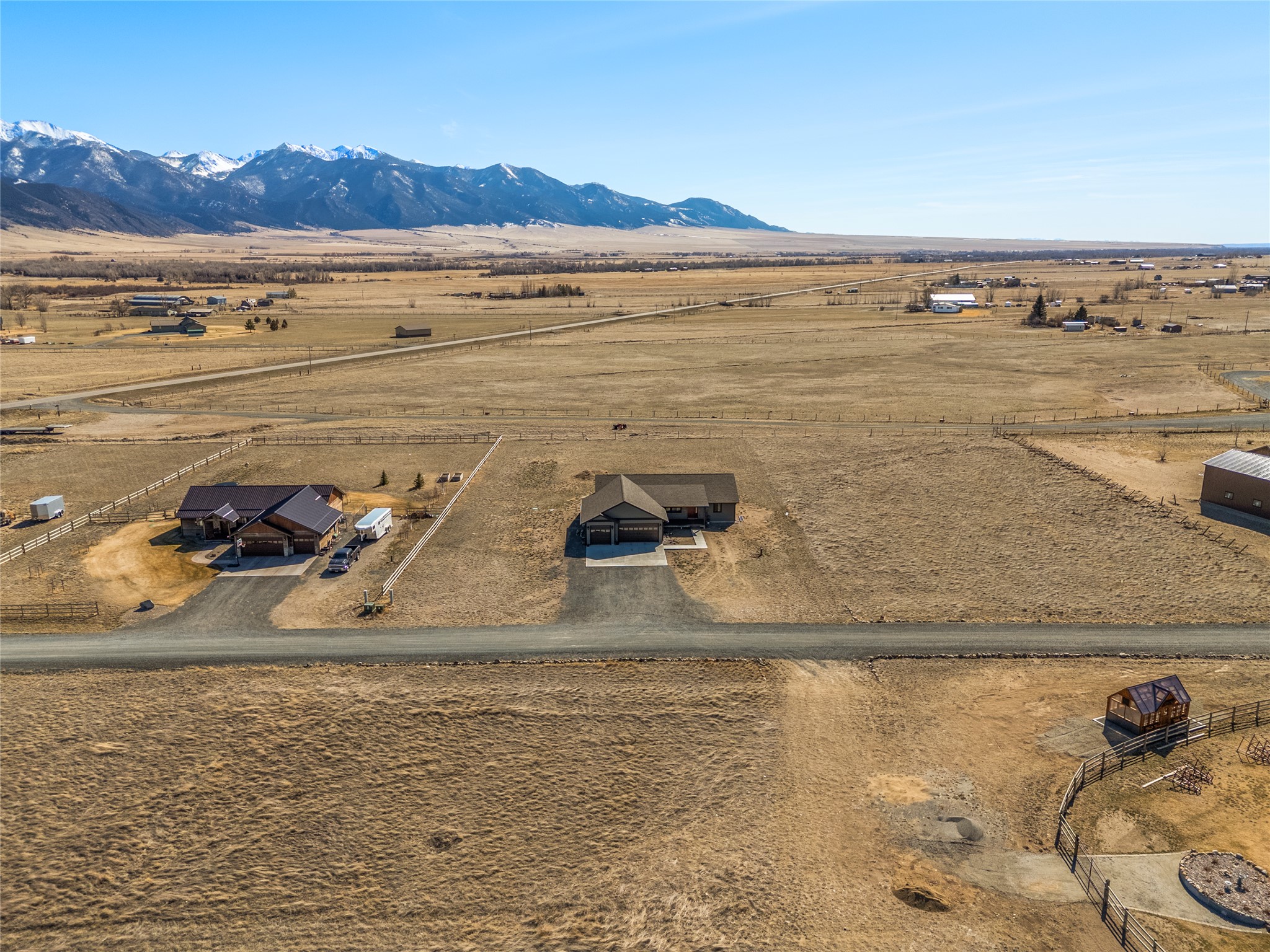 9 Fraker Loop Property Photo 18