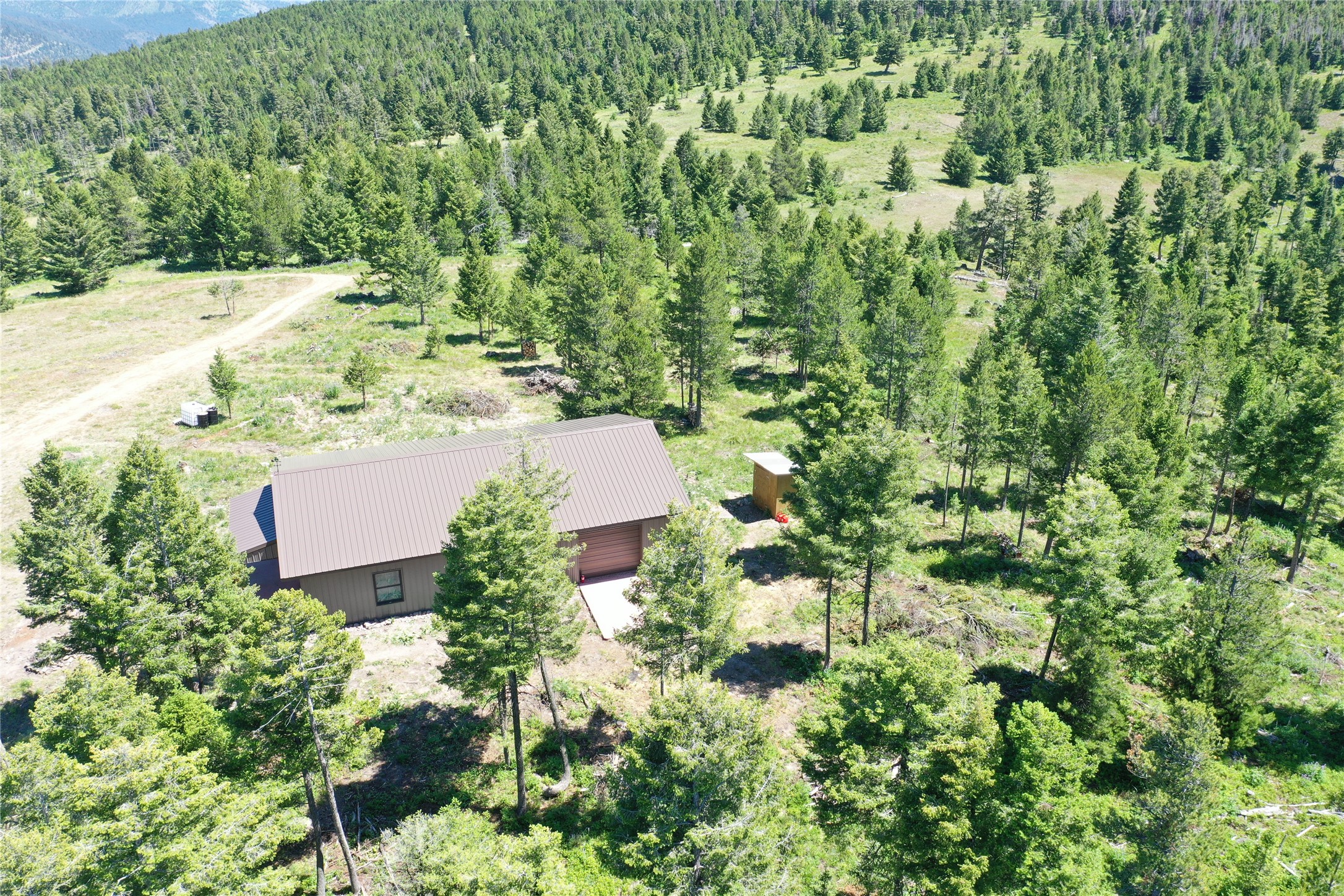 12 Garnet Range Road Property Photo 2