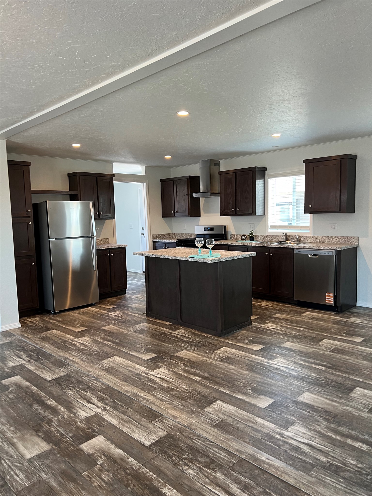 136 Yoseph Street Property Photo 1