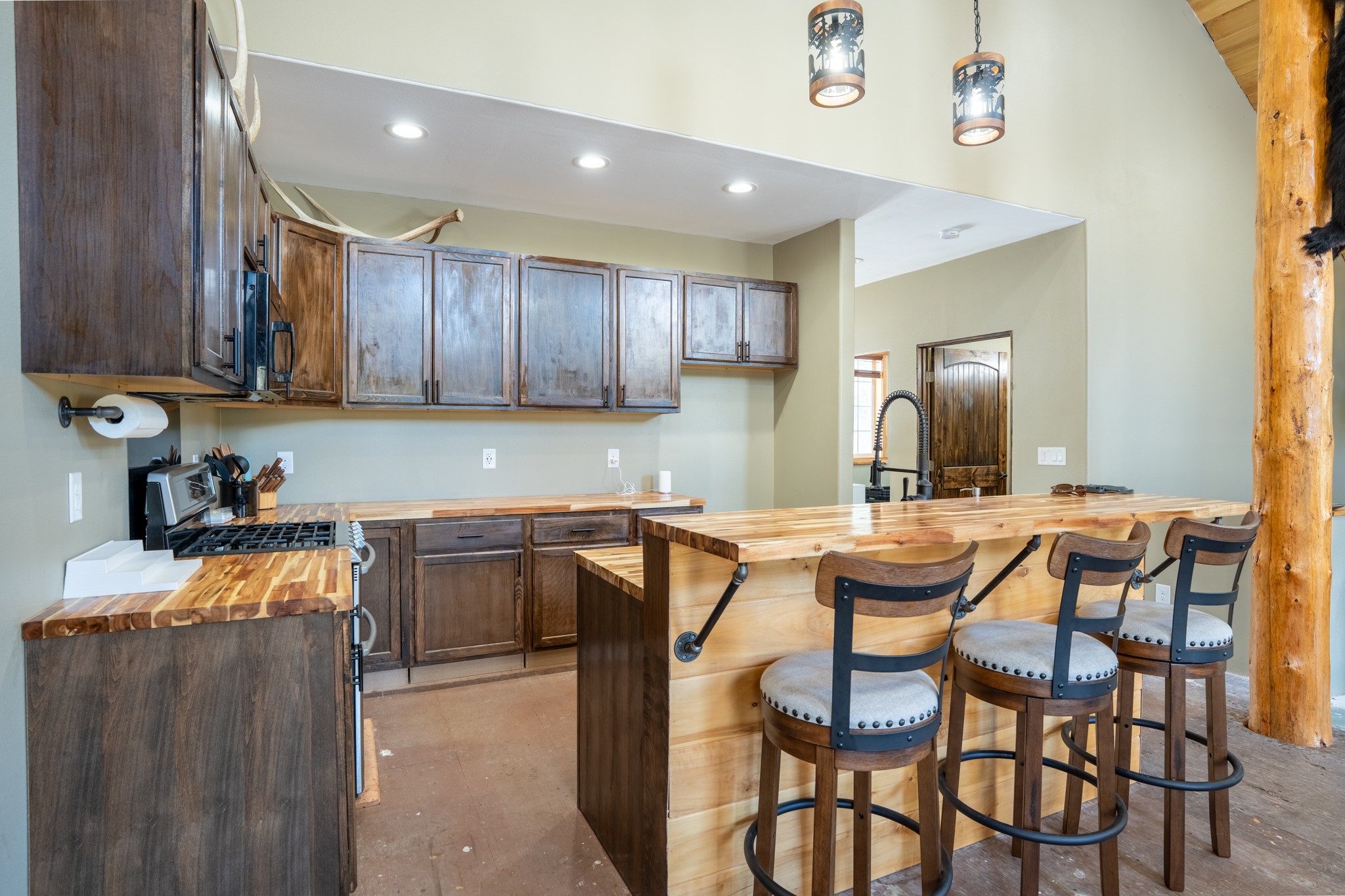 14537 Big Rock Way Property Photo 5