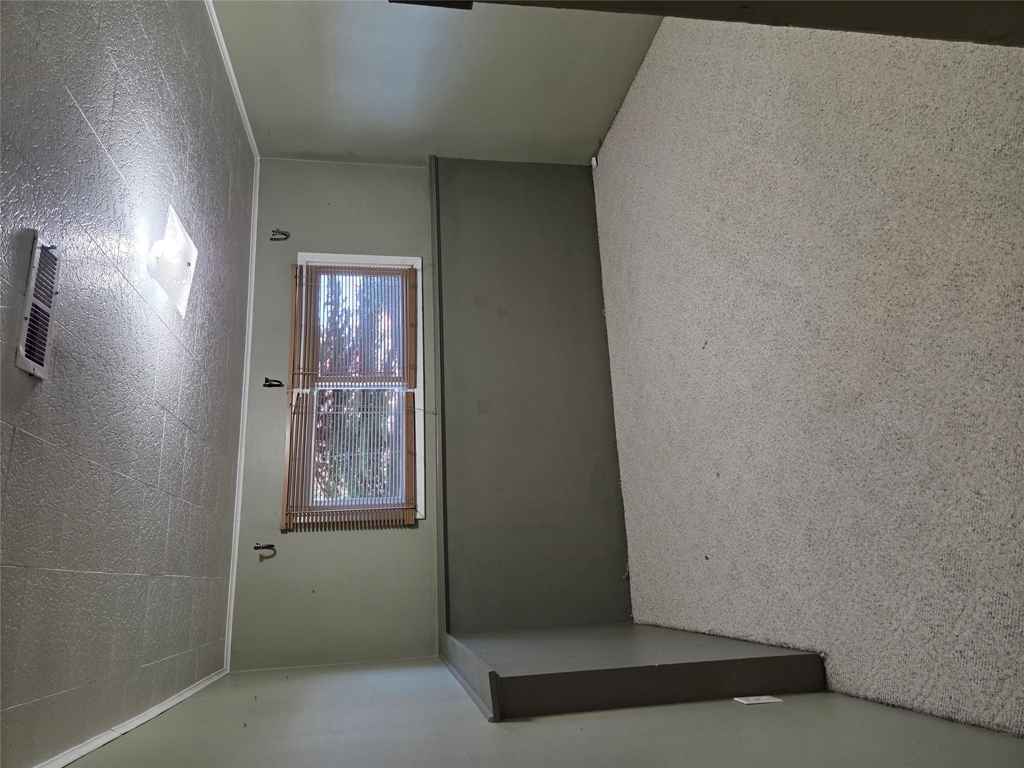 2310 Continental Drive Property Photo 13