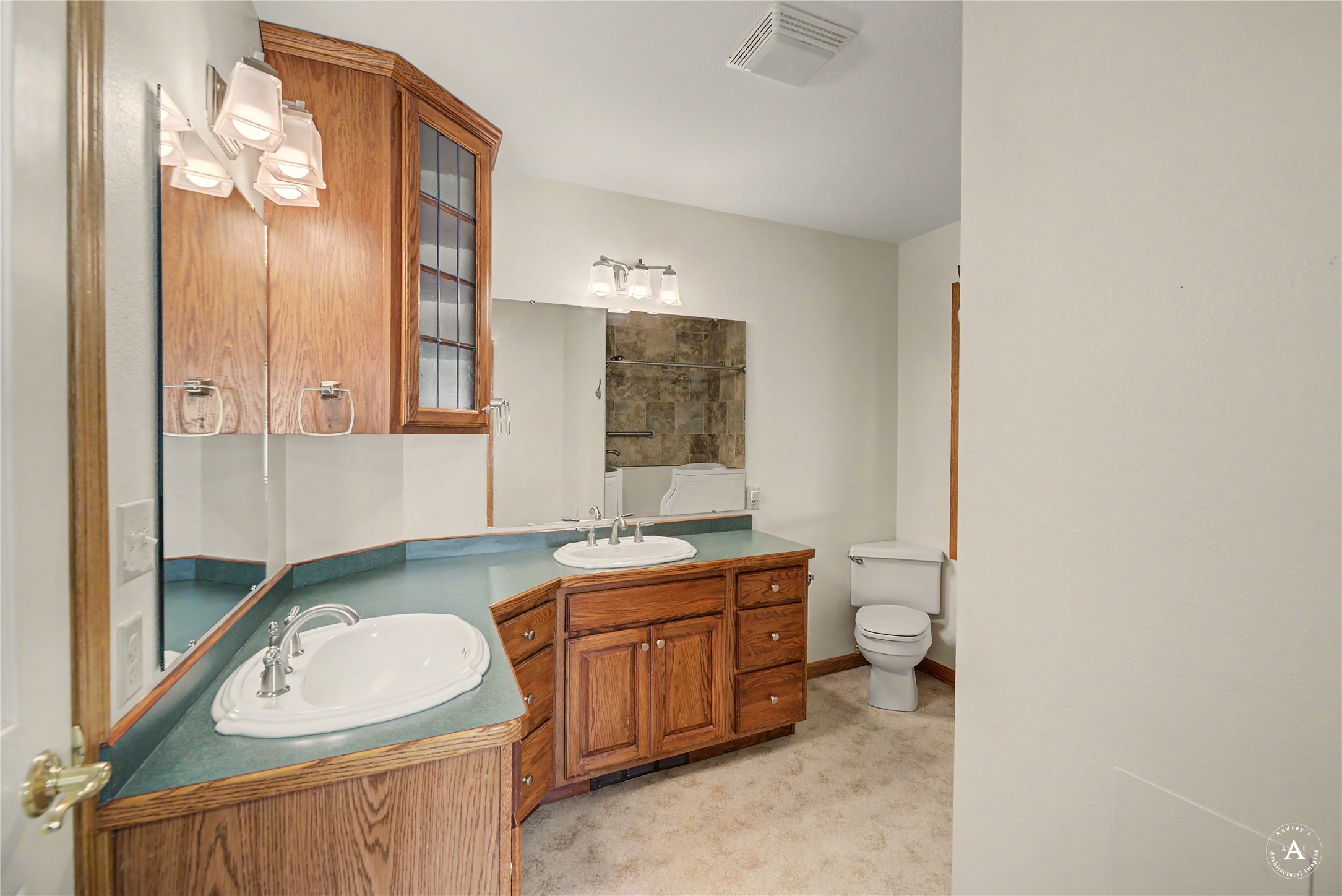 1021 Stuart Street Property Photo 23