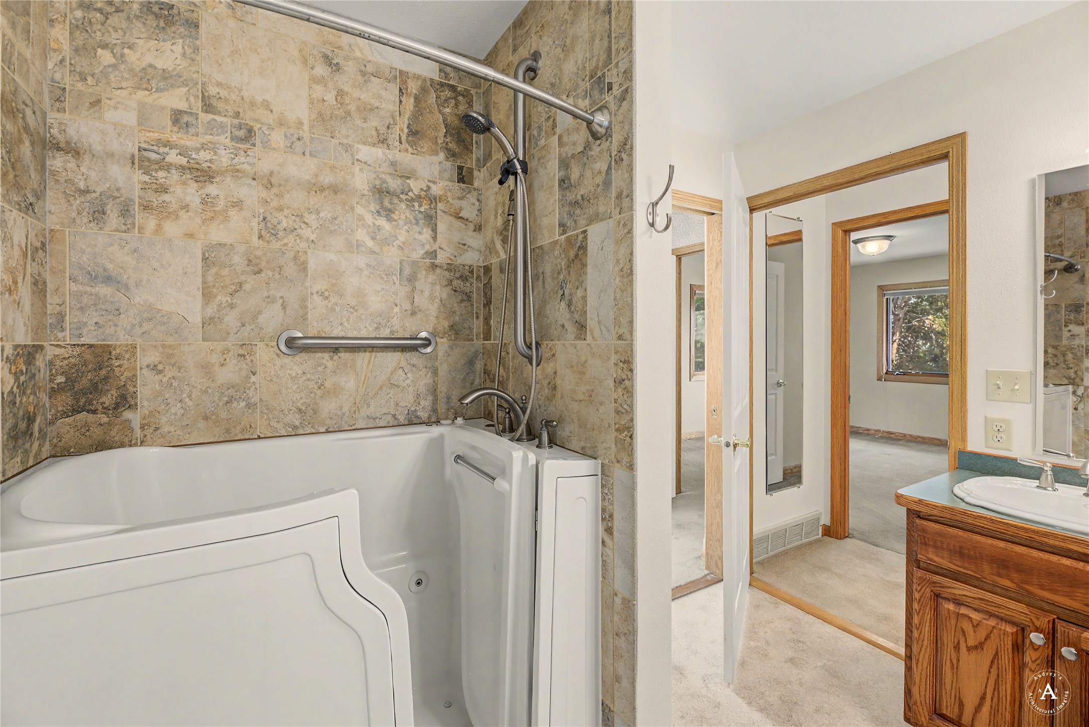 1021 Stuart Street Property Photo 25