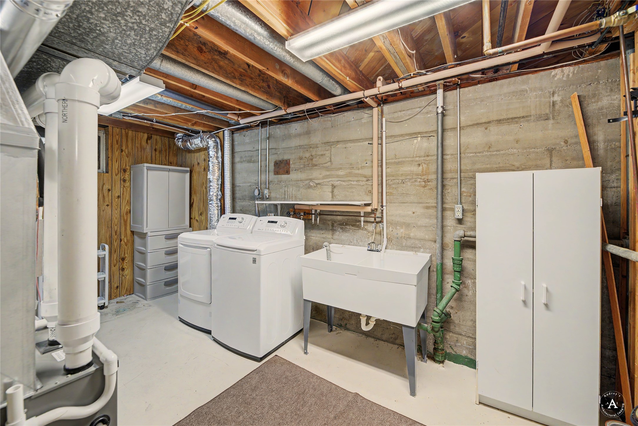 1021 Stuart Street Property Photo 32