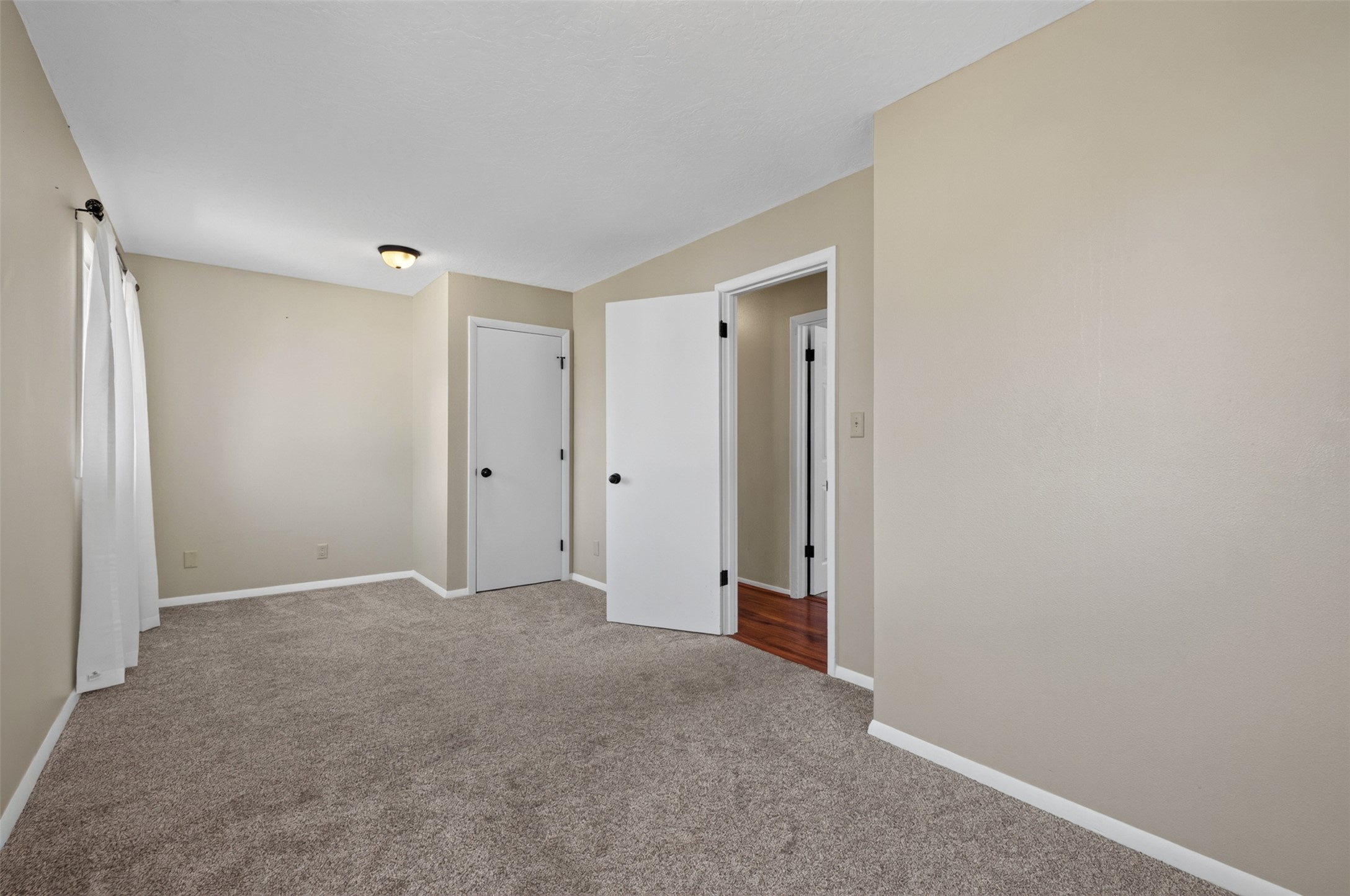911 Idlewilde Court Property Photo 29