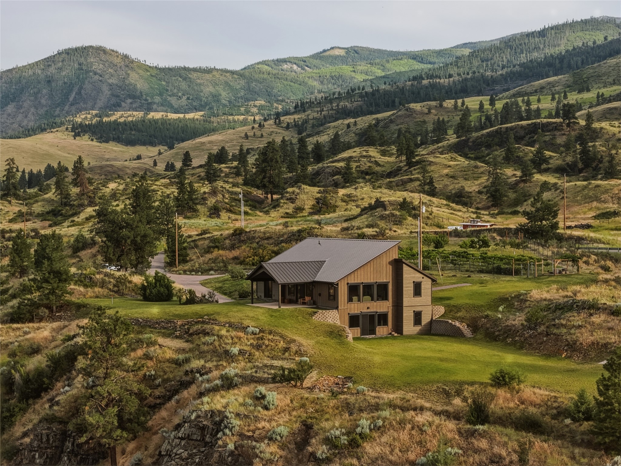 9701 Mt Highway 200 Property Photo 1