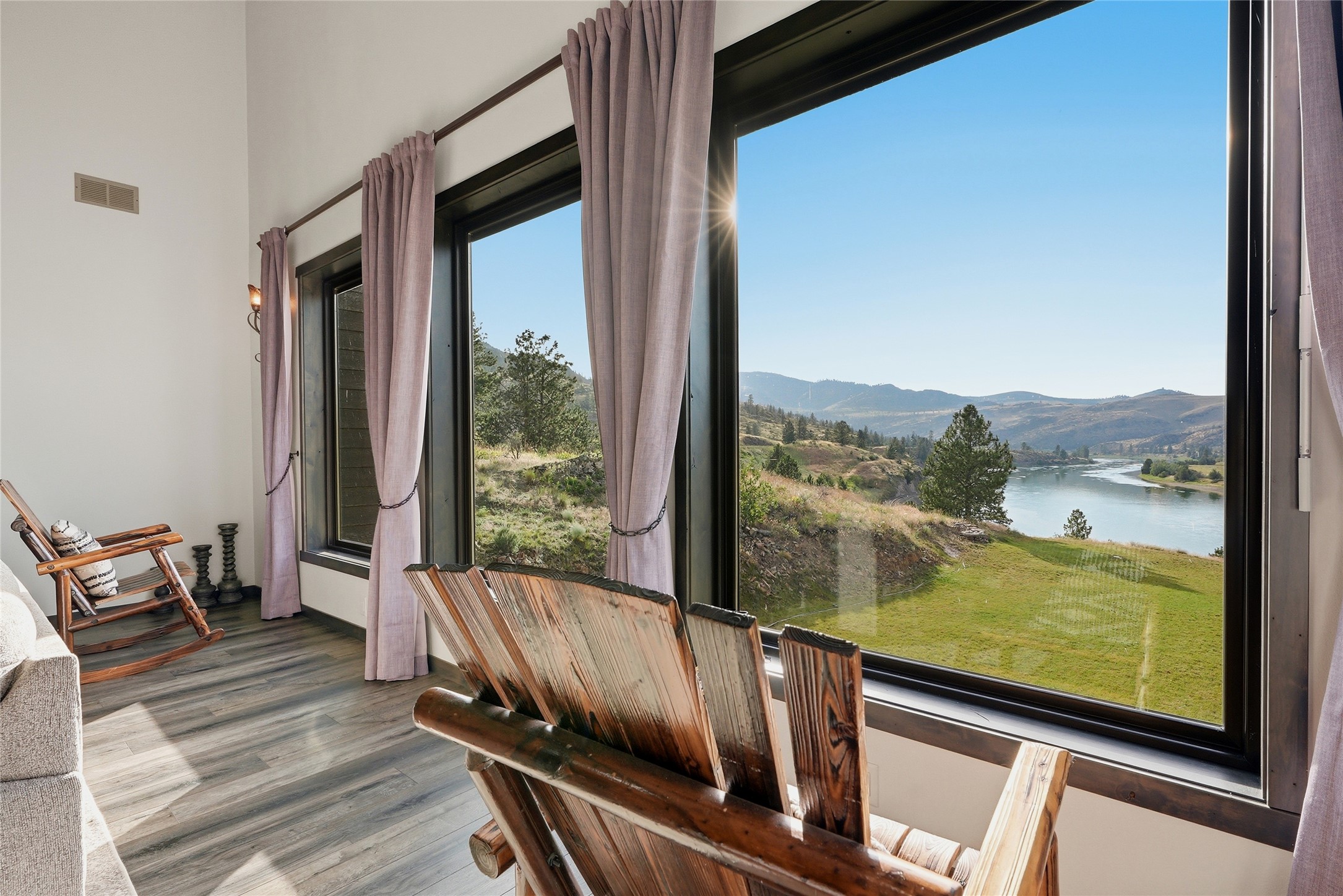 9701 Mt Highway 200 Property Photo 6