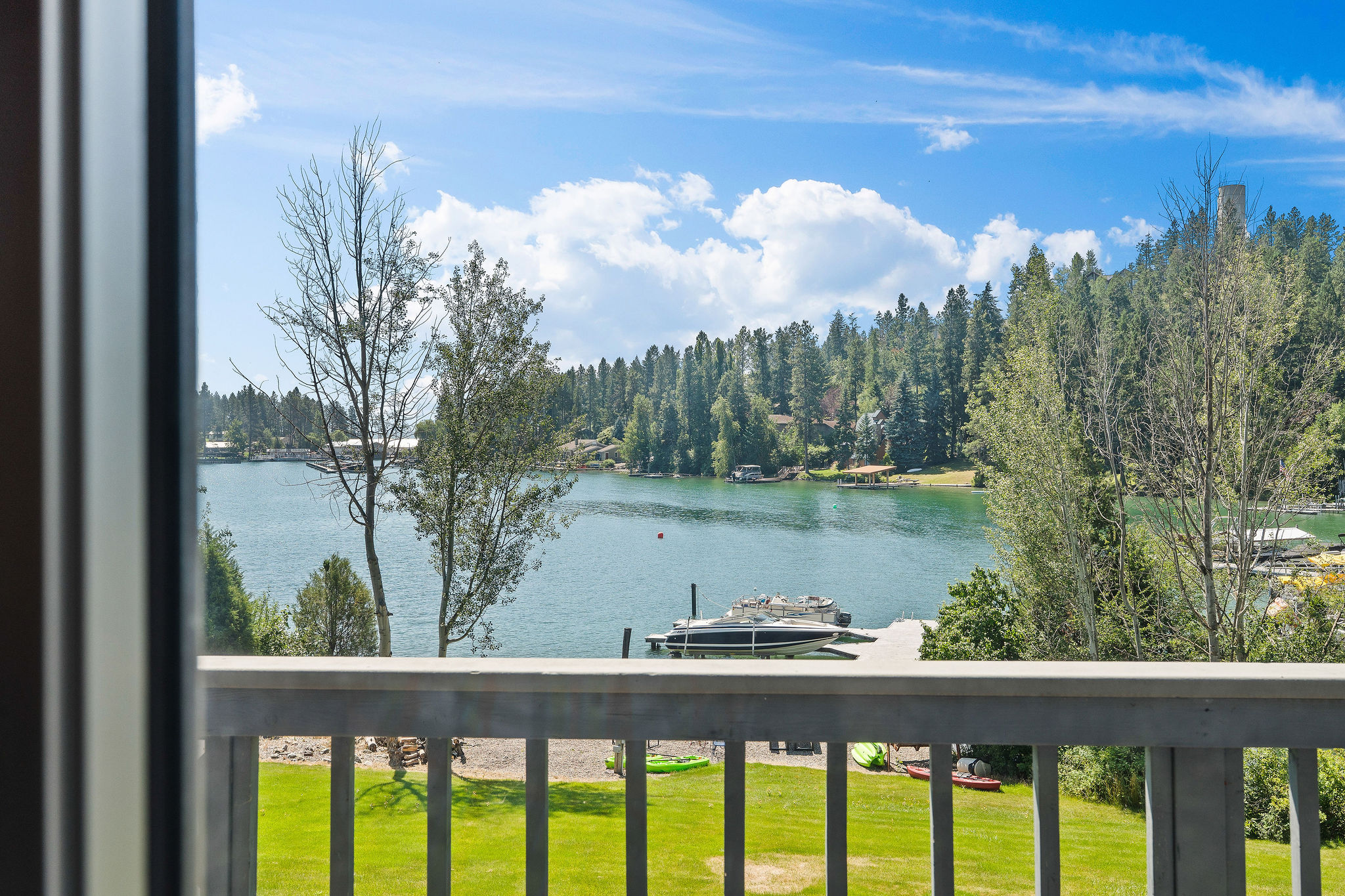 205 Lakeshore Drive Property Photo 7