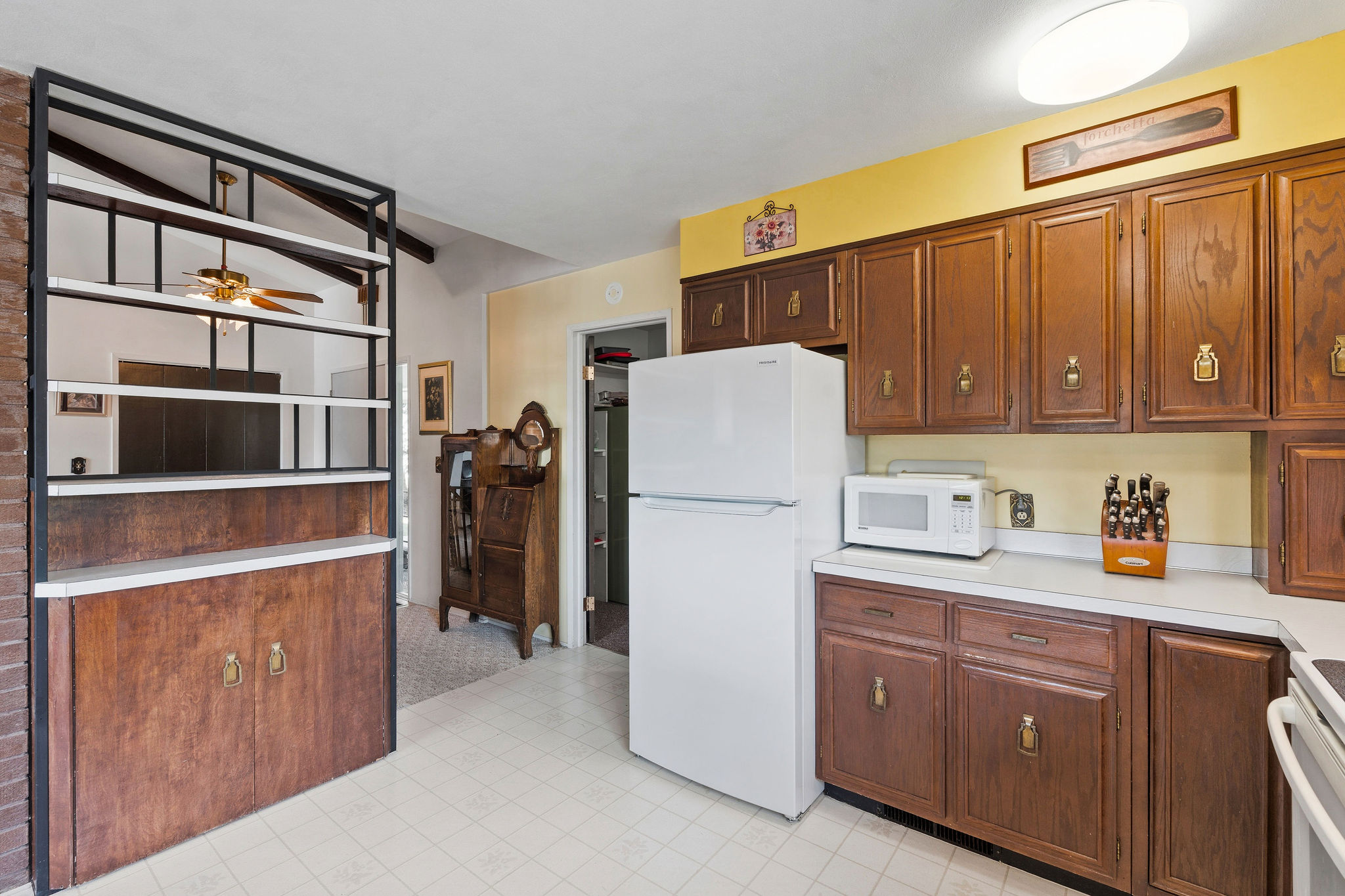 205 Lakeshore Drive Property Photo 14